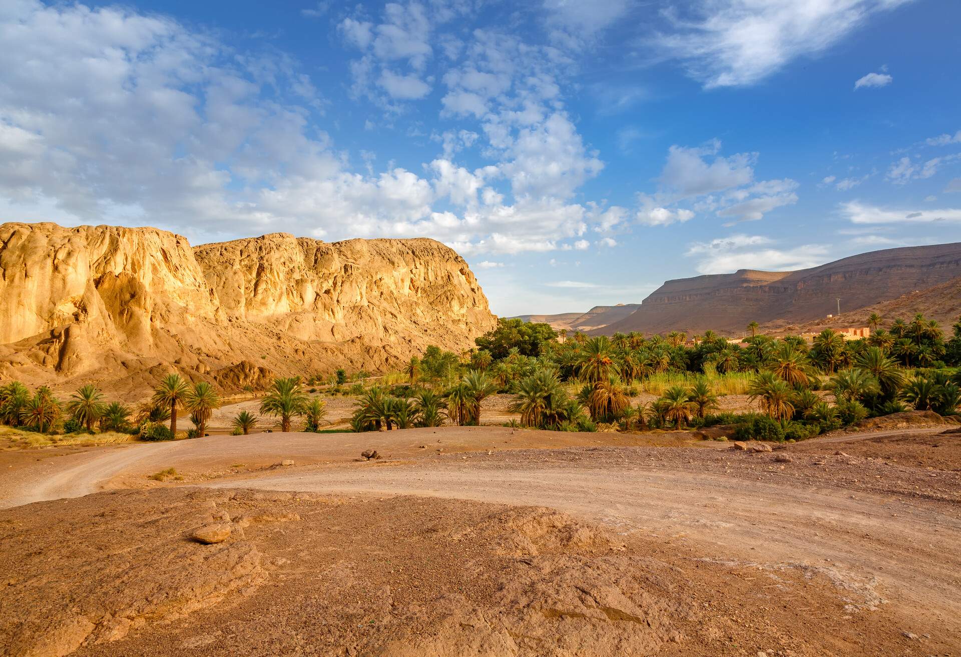 DEST_MOROCCO_FINT-OASIS_GettyImages-626543694