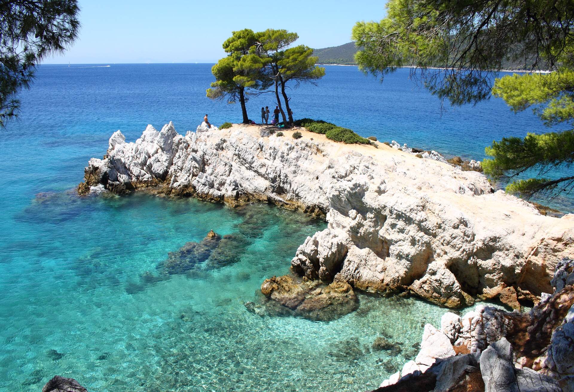 DEST_GREECE_SKOPELOS_GREEK-ISLANDS_GettyImages-649768548