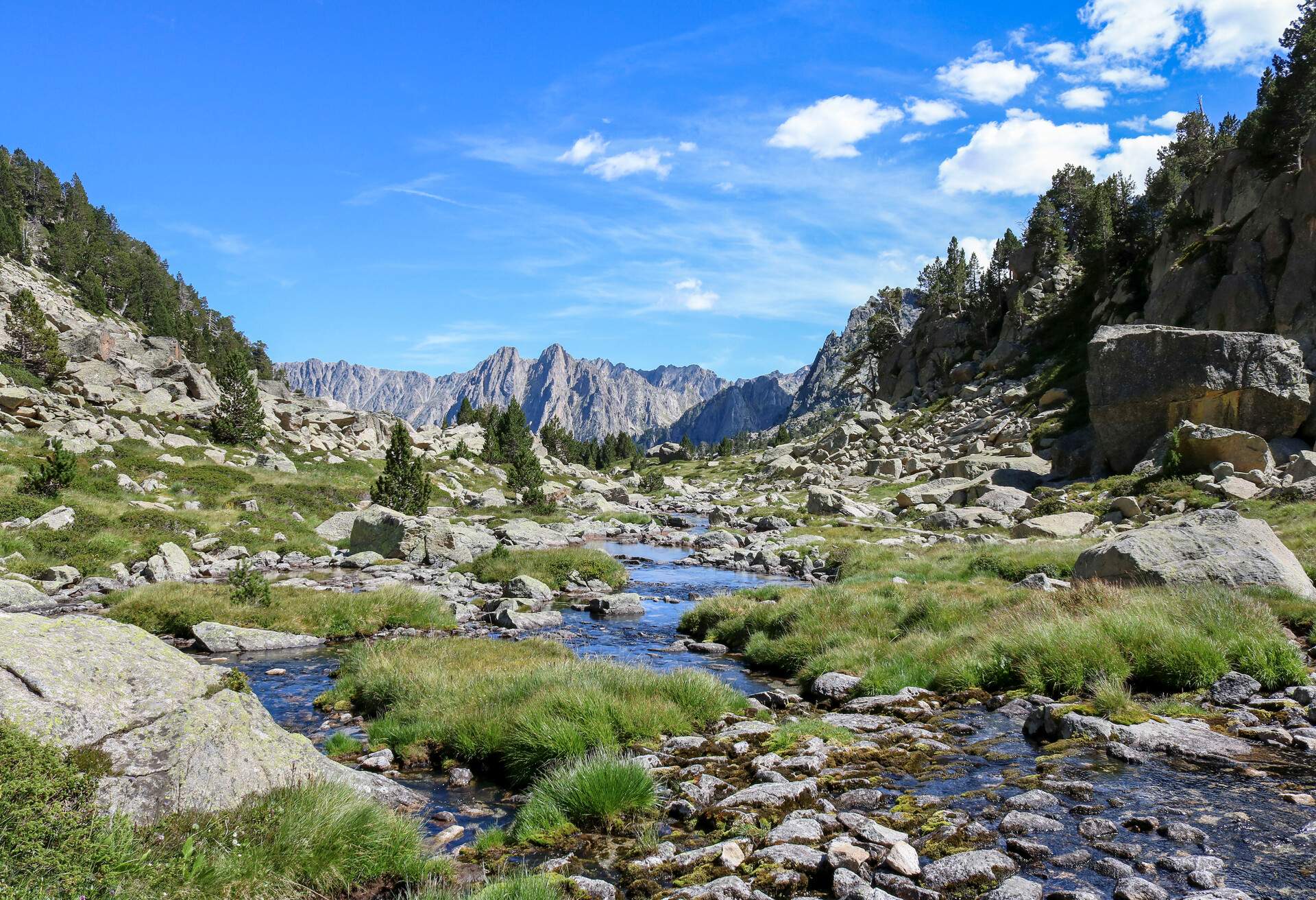 DEST_SPAIN_CATALONIA_AIGUESTORTES_SANT_MAURICI_NATIONAL_PARK_GettyImages