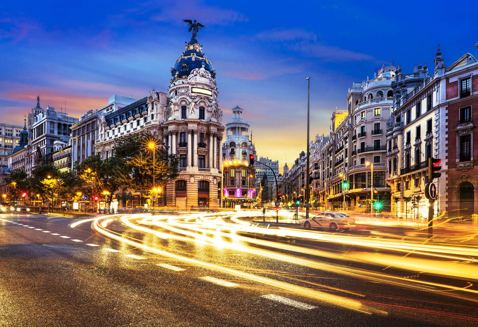 DEST_SPAIN_MADRID_shutterstock-premier_179784317.jpg