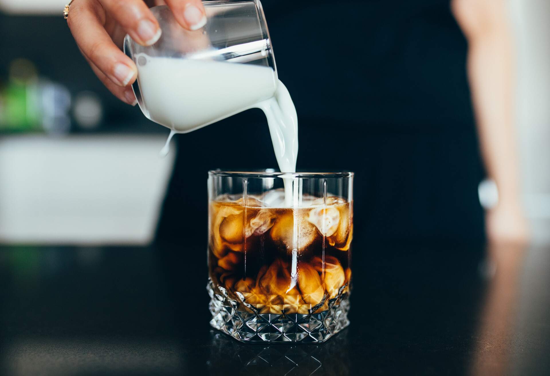 Preparing ice latte at home