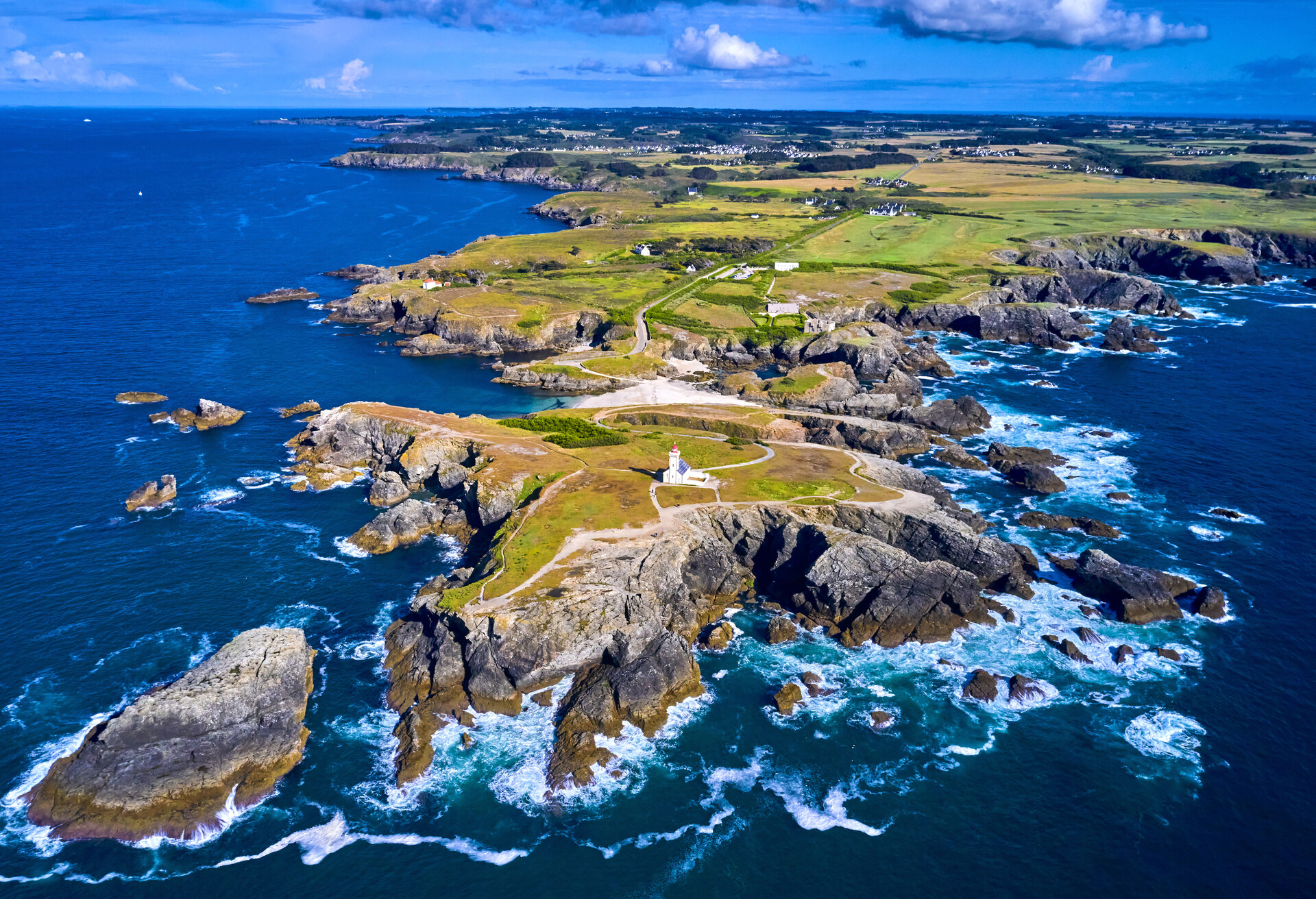 DEST_FRANCE_Belle-Île-en-Mer_GettyImages-1393837825