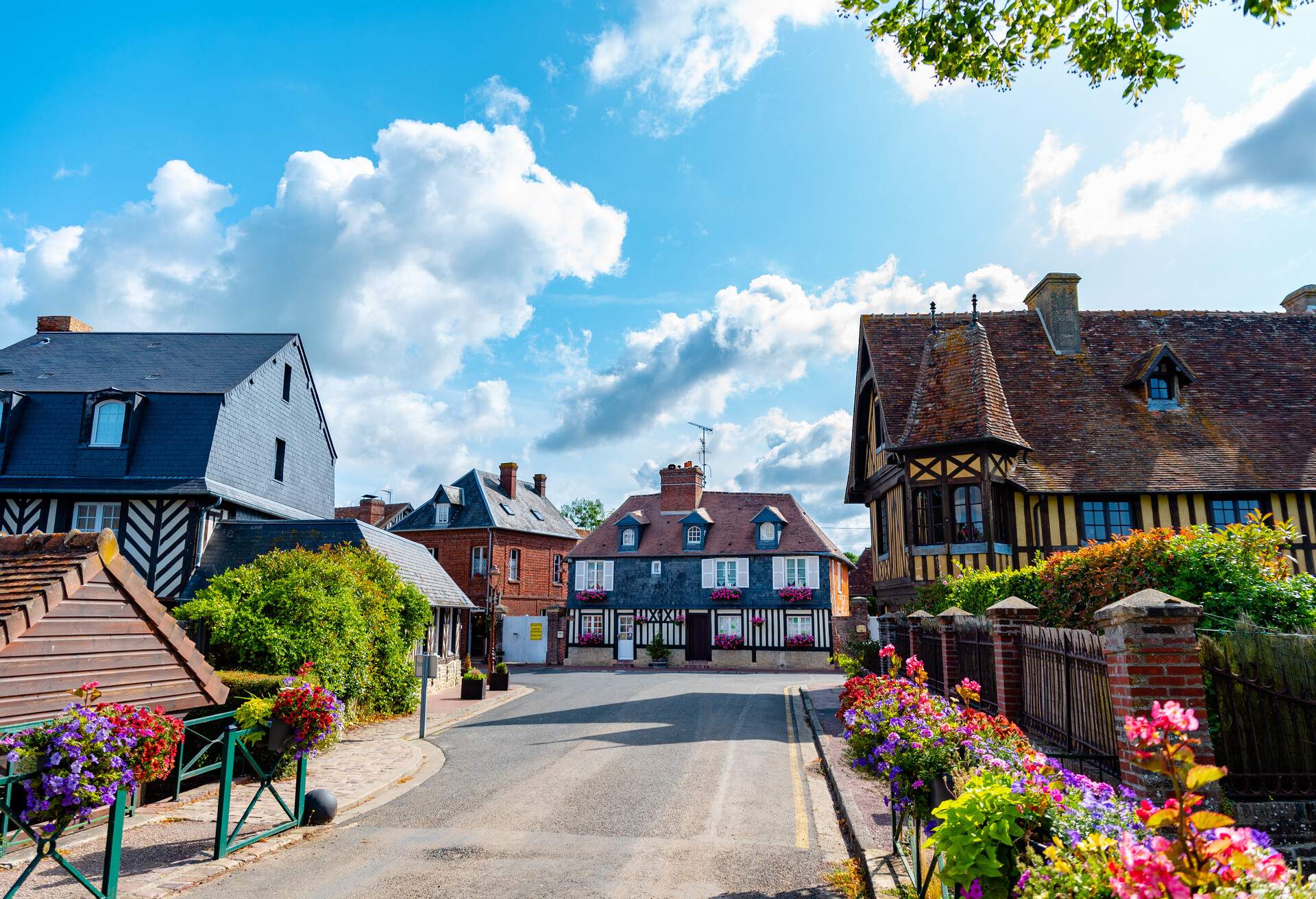 DEST_FRANCE_Beuvron_en_Auge_GettyImages