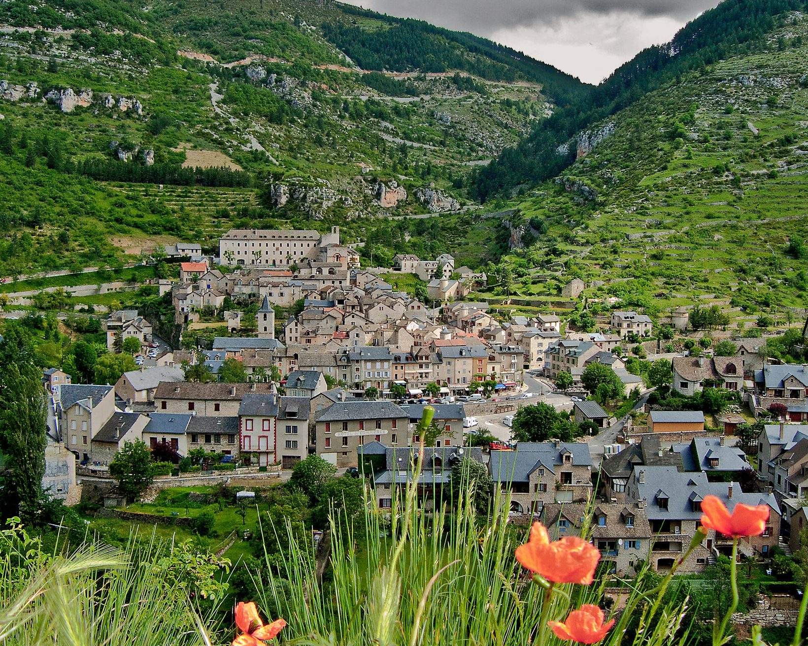 Découvrez le top 20 des plus beaux villages de France | KAYAK