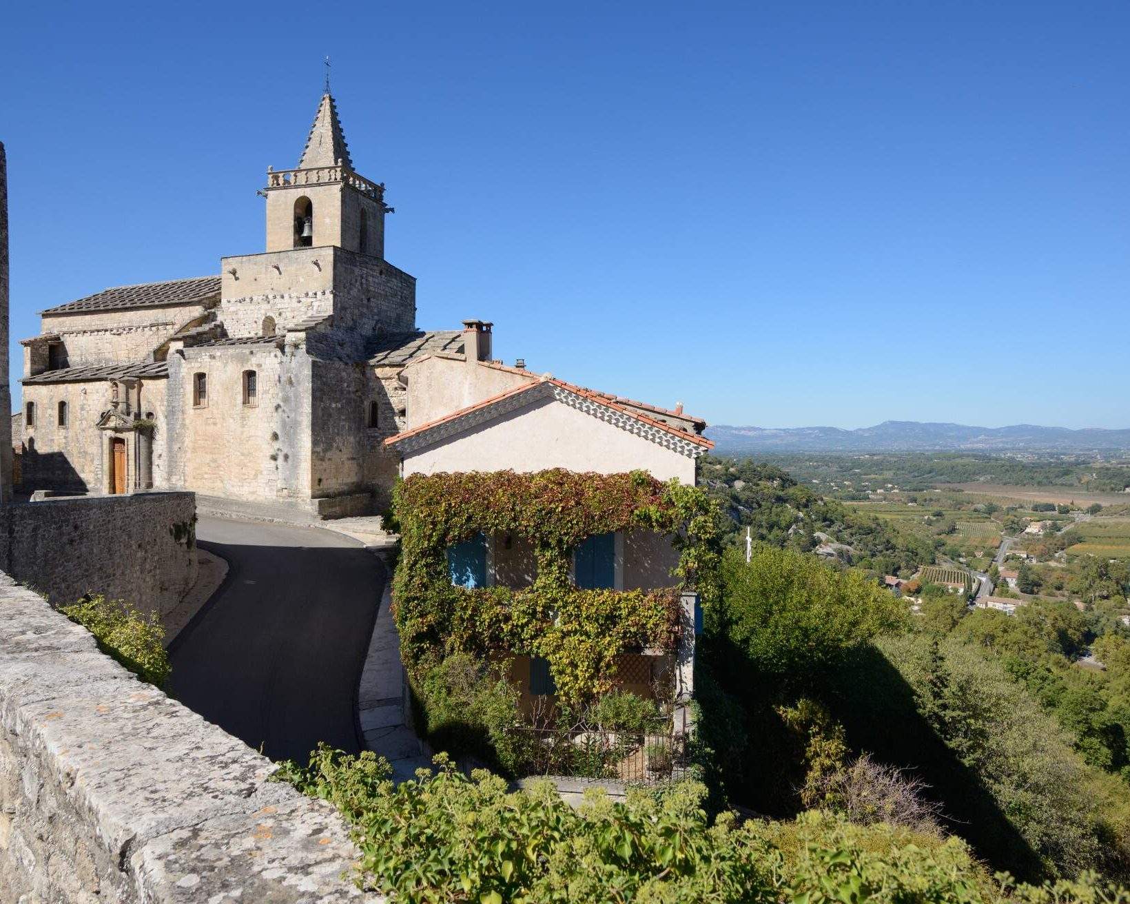 Découvrez le top 20 des plus beaux villages de France | KAYAK
