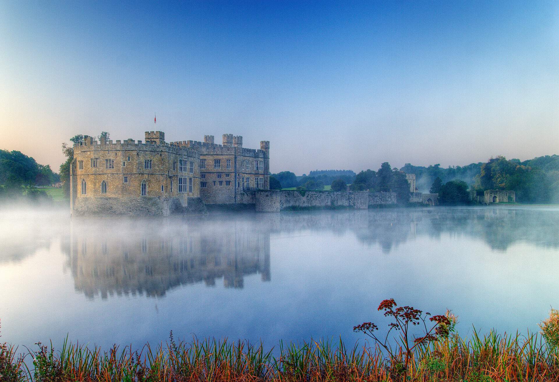 Leeds castle taken Just before the Sun appeared over the hill