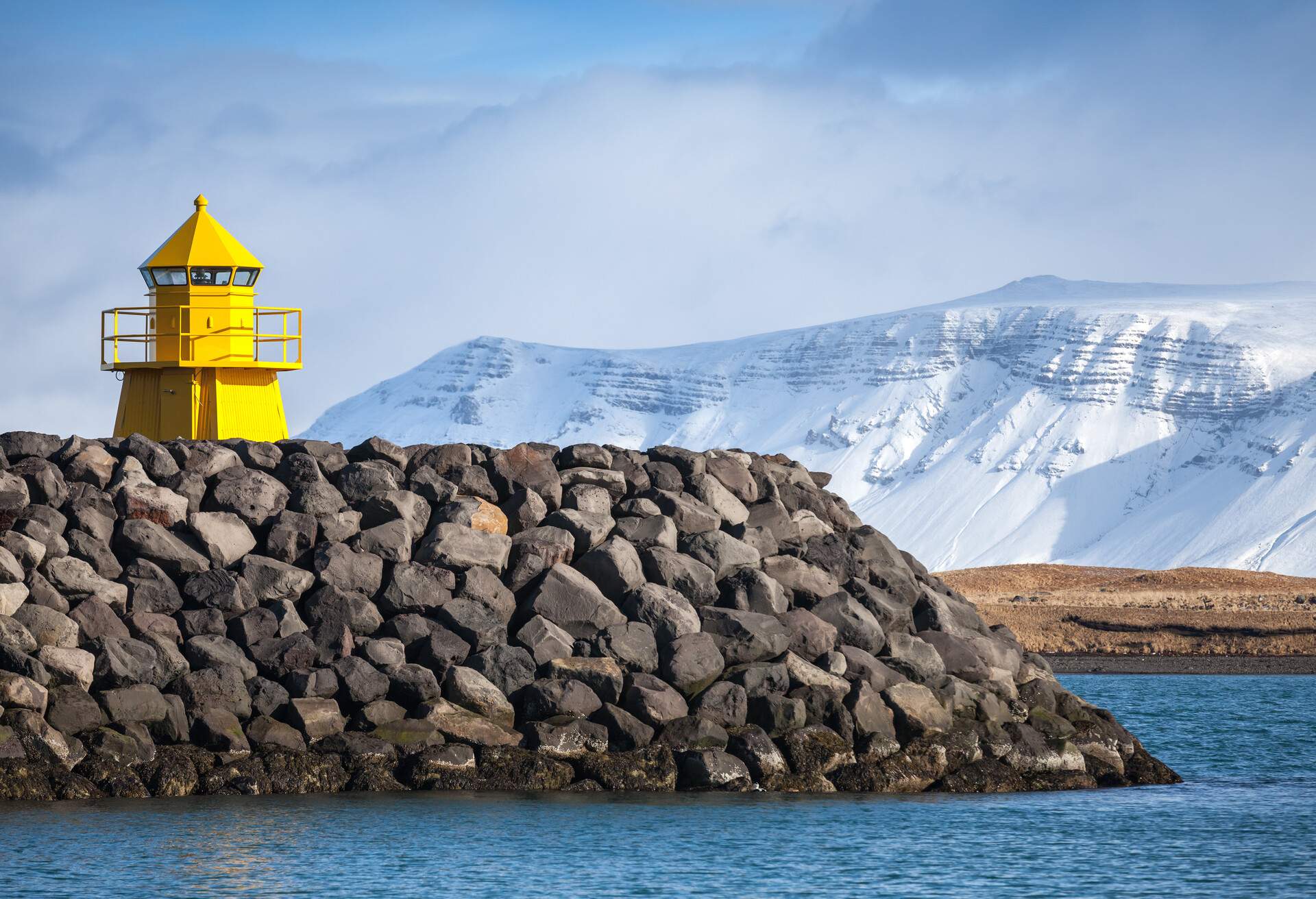 DEST_ICELAND_REYKJAVIK_REYKJAVIK-PORT_shutterstock-premier_618389888