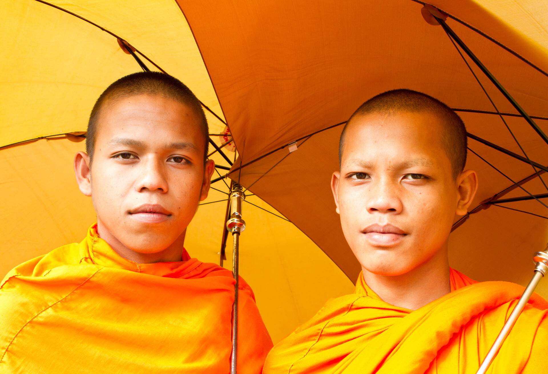 DEST_THAILAND_PEOPLE_BOYS_MONKS_GettyImages-171585478