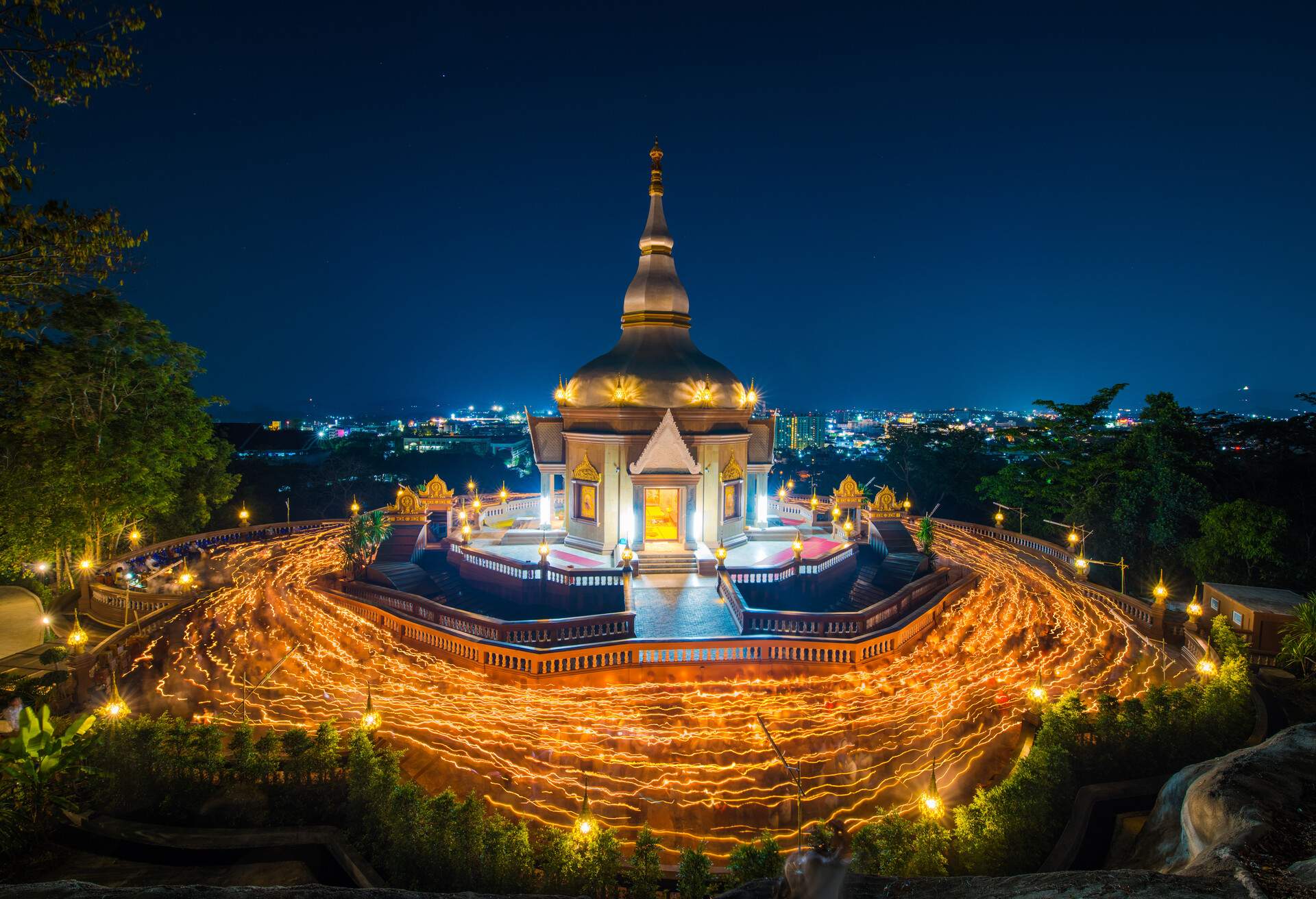 DEST_THAILAND_PHUKET_Wat Charoen Samanakit Temple Magha Puja_GettyImages-1130752176