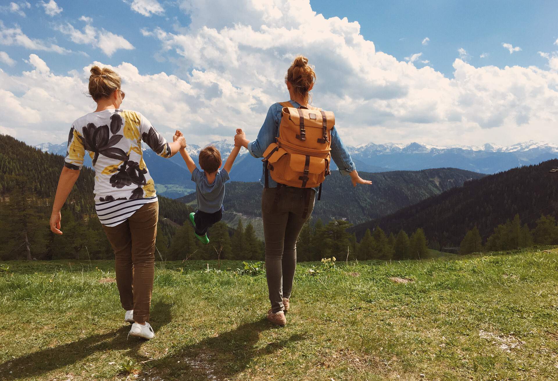 alps_theme_lgbtq_family