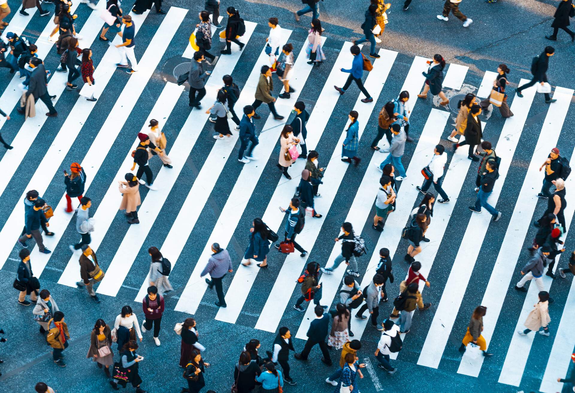 japan, tokyo people walking crossroad
