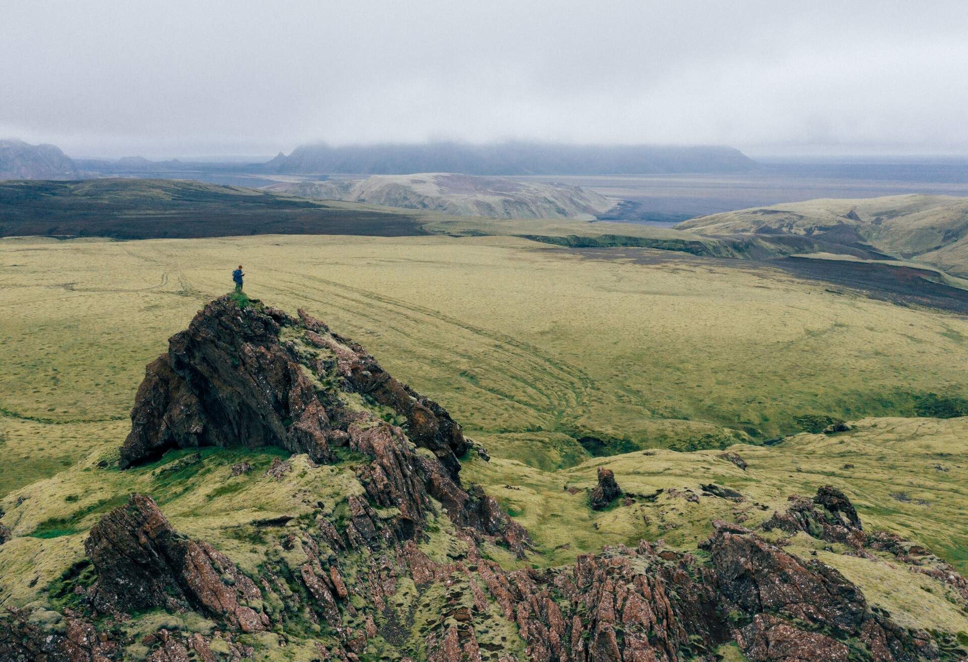 DEST_ICELAND_KATLA_GEOPARK_GettyImages-1440266600