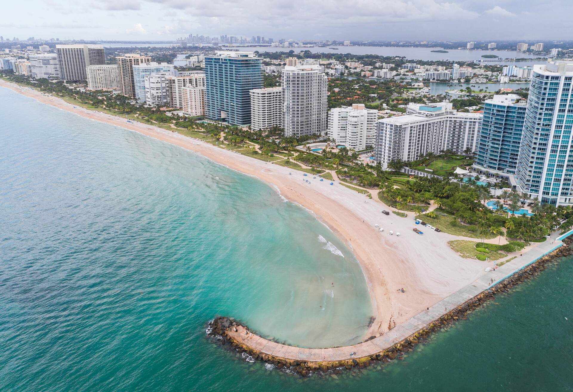 DEST_USA_FLORIDA_MIAMI_BAL-HARBOUR_GettyImages-841726788