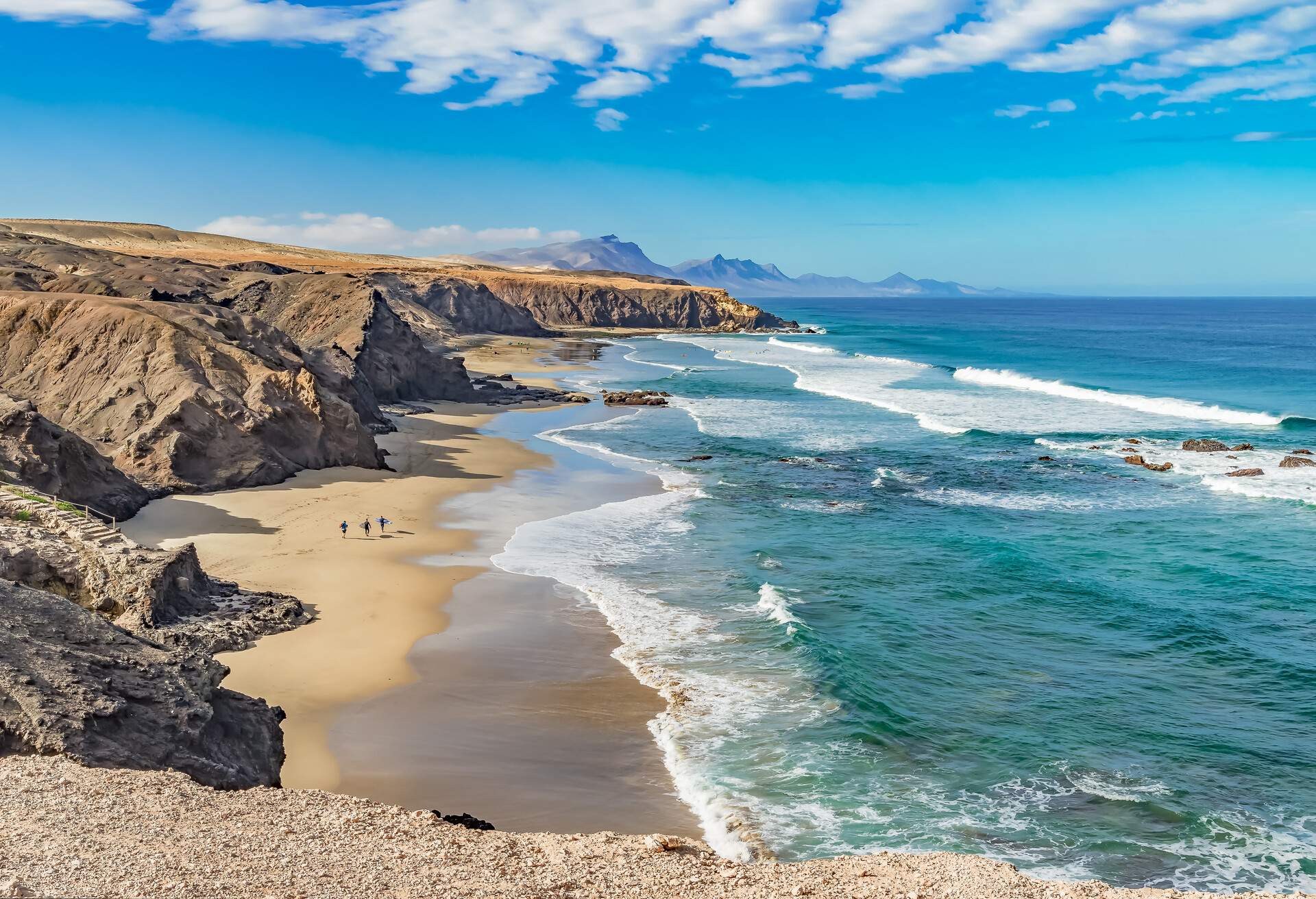 DEST_SPAIN_CANARIAS_FUERTEVENTURA_PLAYA DEL VIEJO REY_GettyImages-1038649426