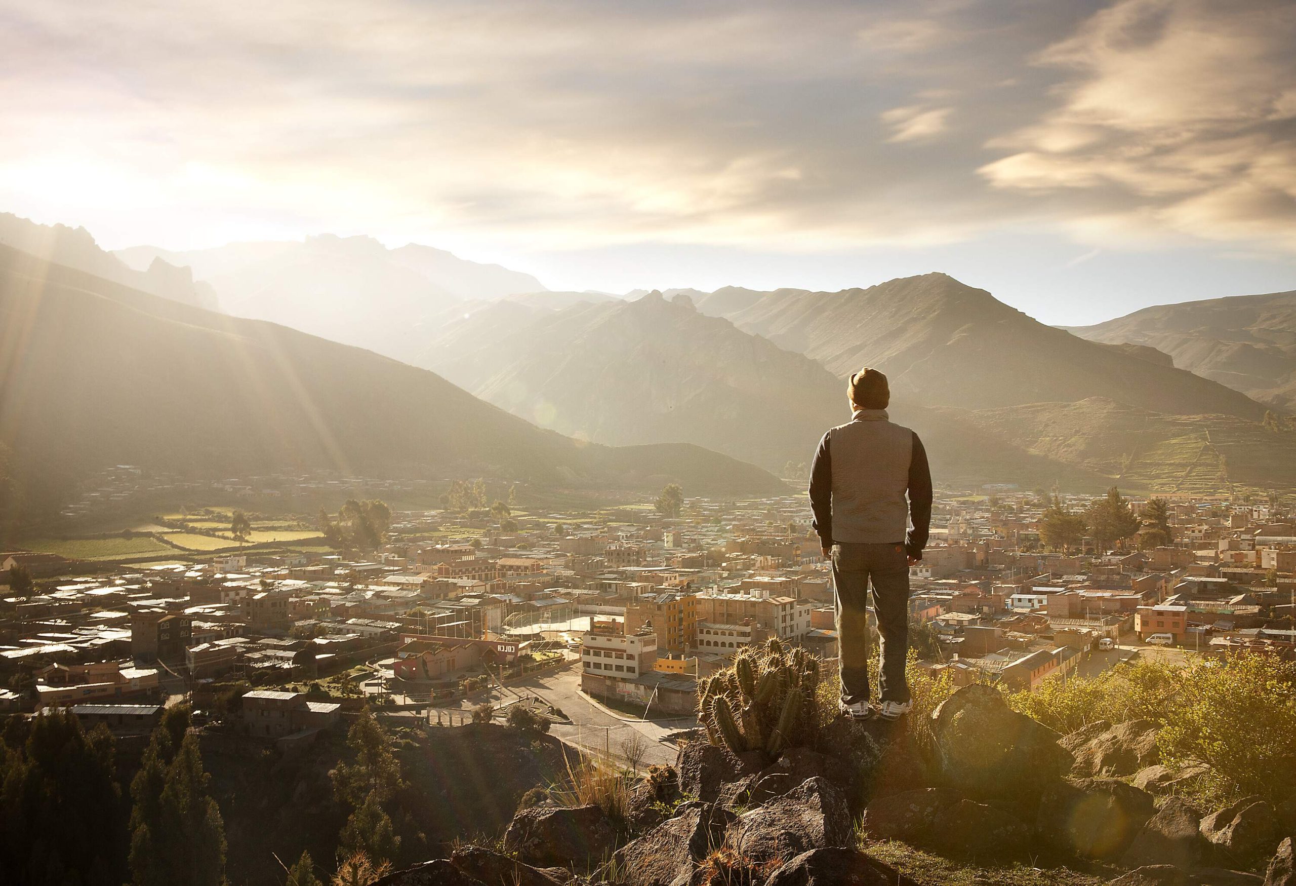 dest_peru_arequipa_yanque_andes_mountains_person_man_gettyimages-696830692_universal_within-usage-period_79417