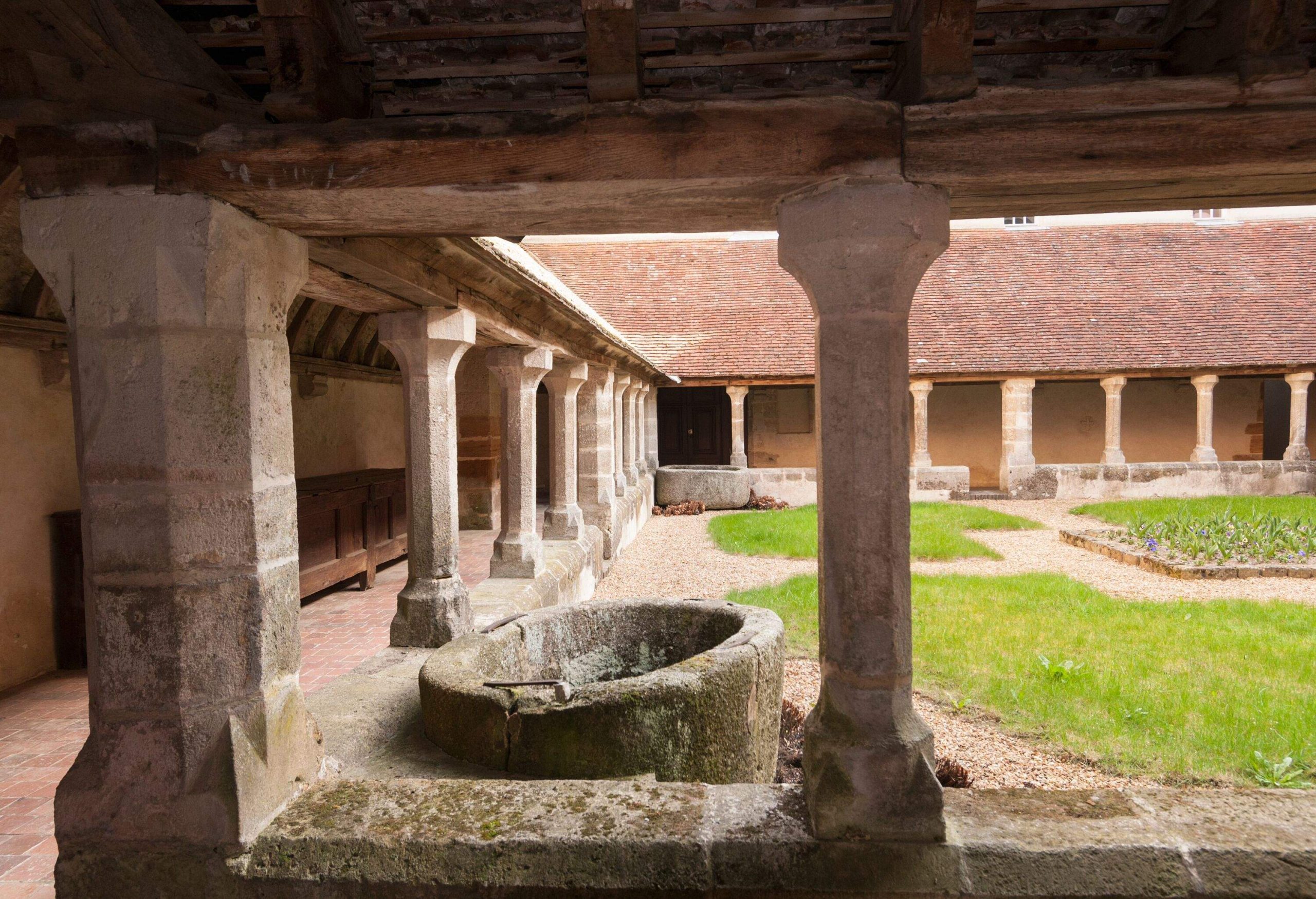 France, Normandy, Mortagne au Perche, Convent St Francois, cloister.