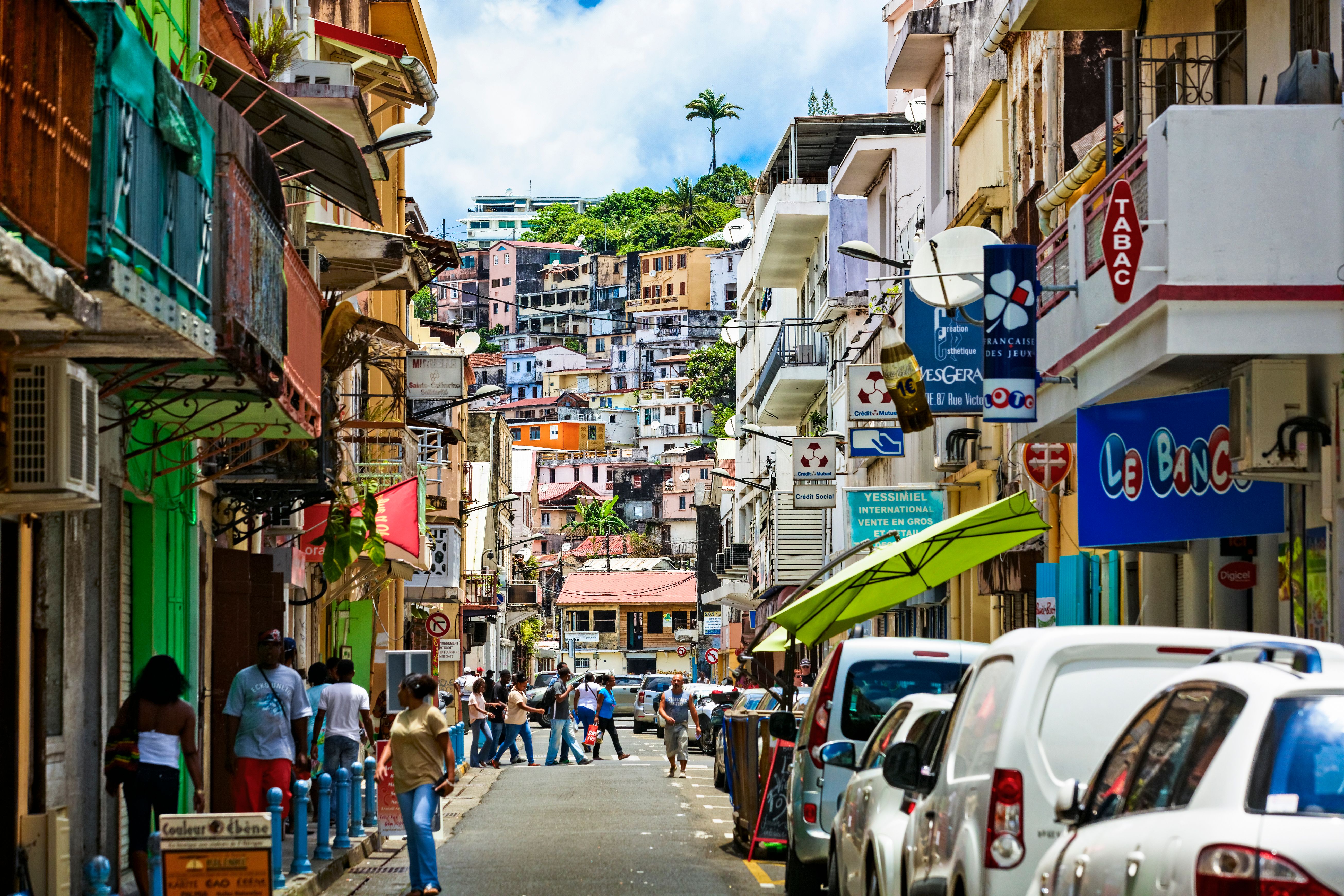 289€ Vols pas chers de Cayenne pour Fort De France KAYAK