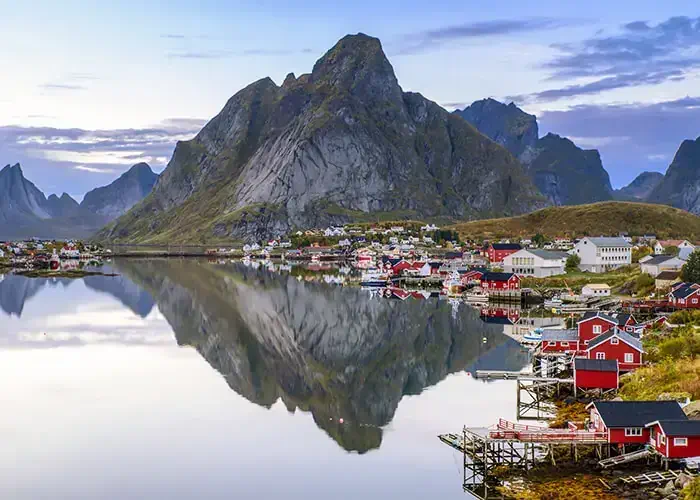 littlewormy/Shutterstock.com | Lofoten