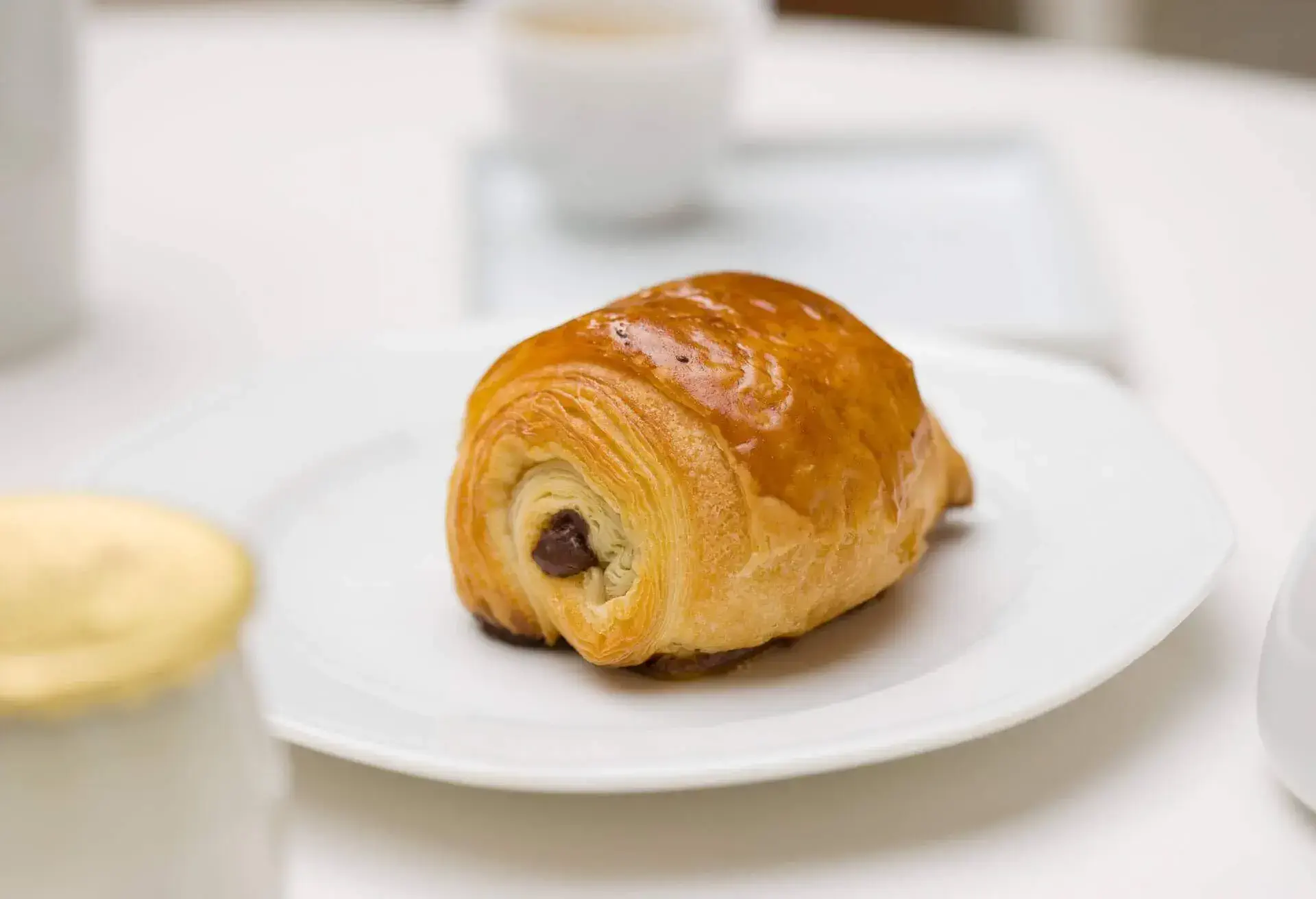 food pain au chocolat