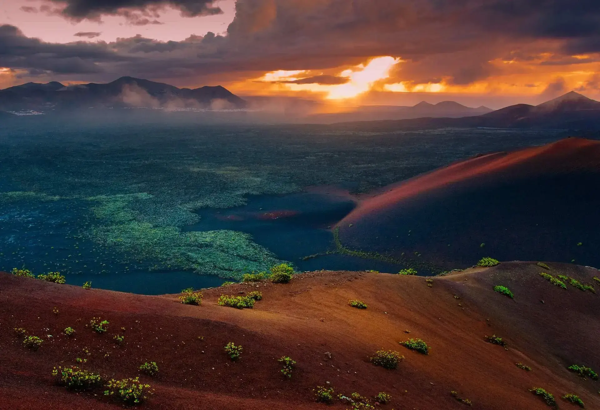 canary islands lanzarote timanfya national park