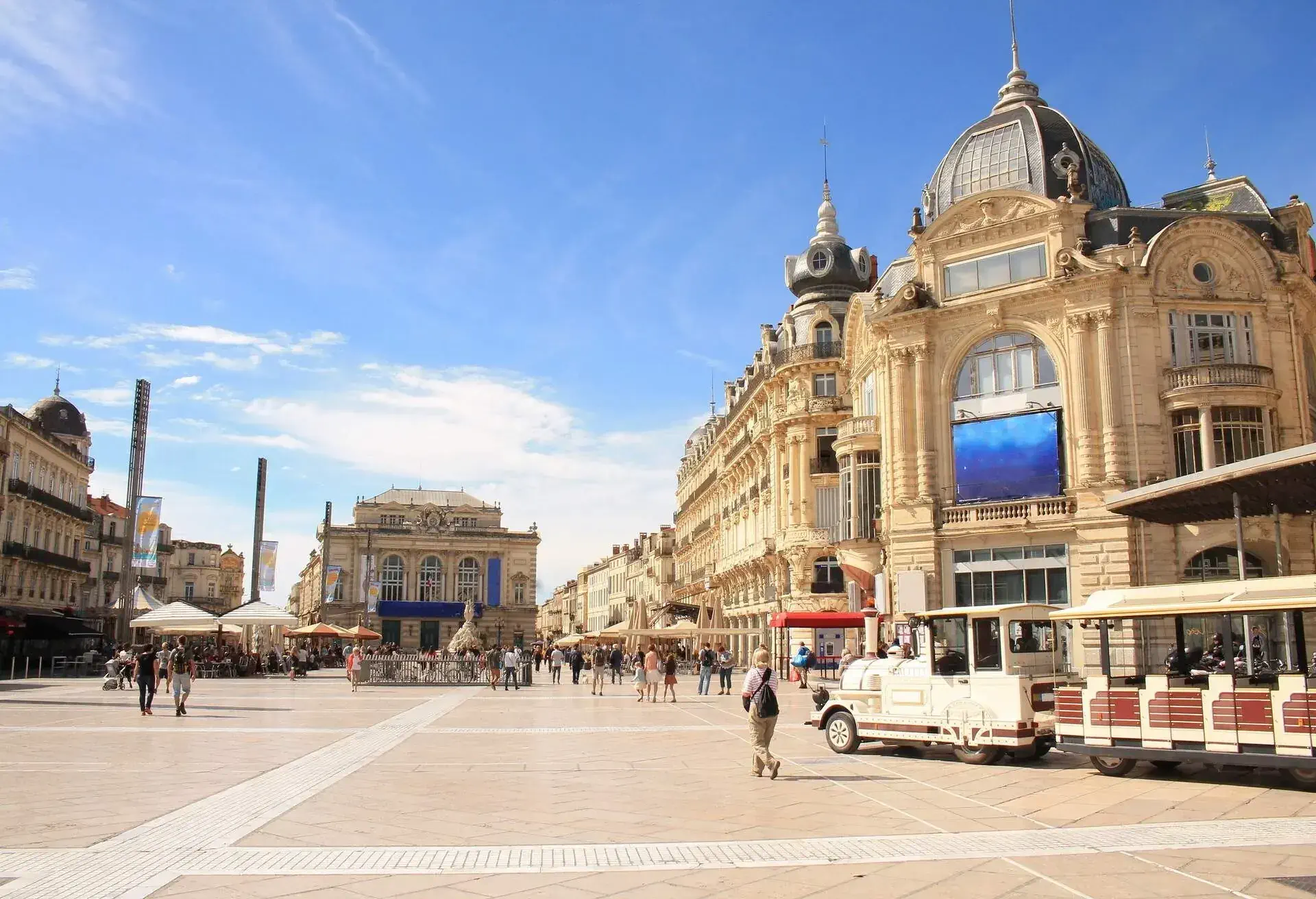 PLACE DE LA COMÉDIE