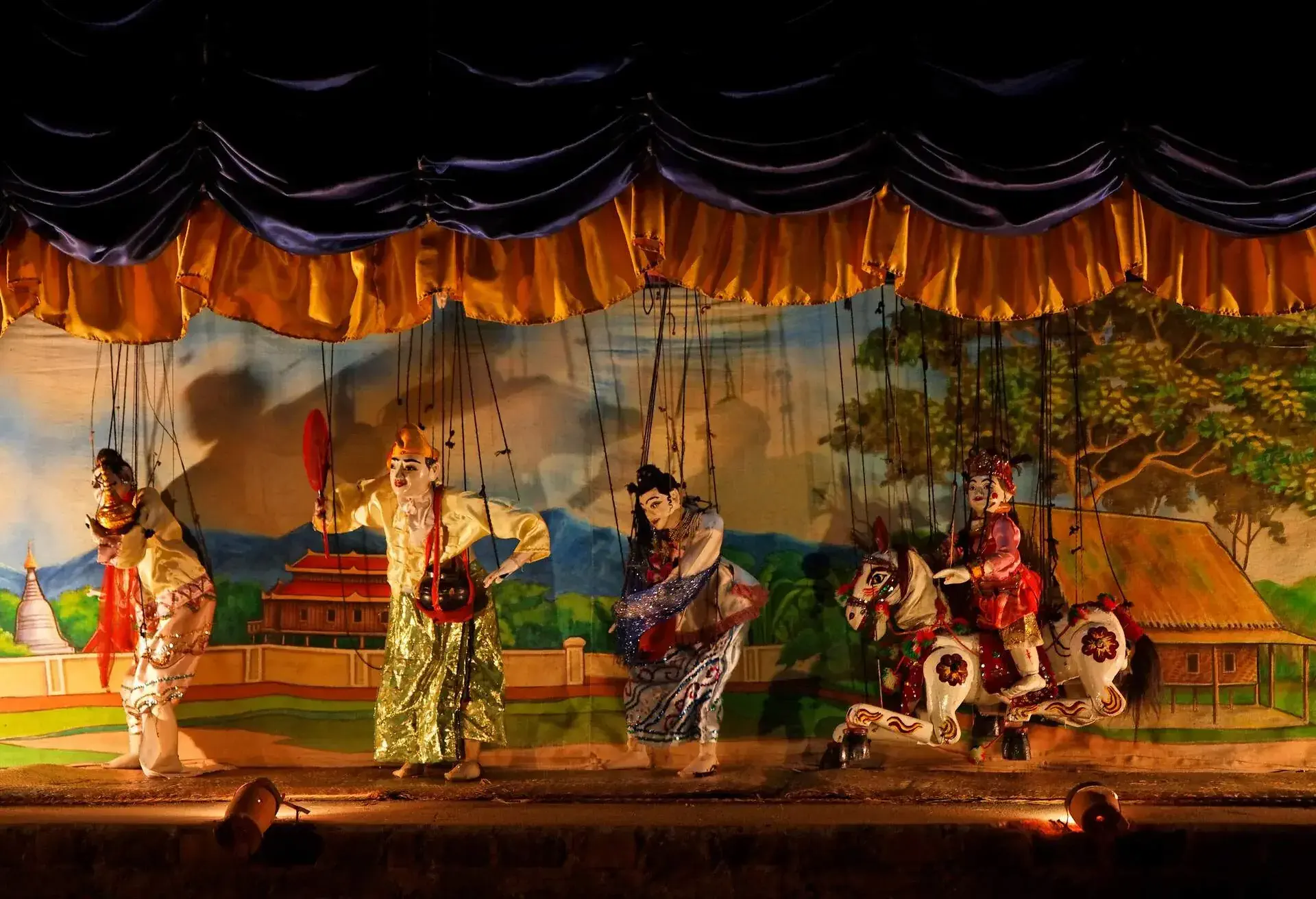 DEST_MYANMAR_TRADITIONAL-PUPPET-THEATER_GettyImages-159064218