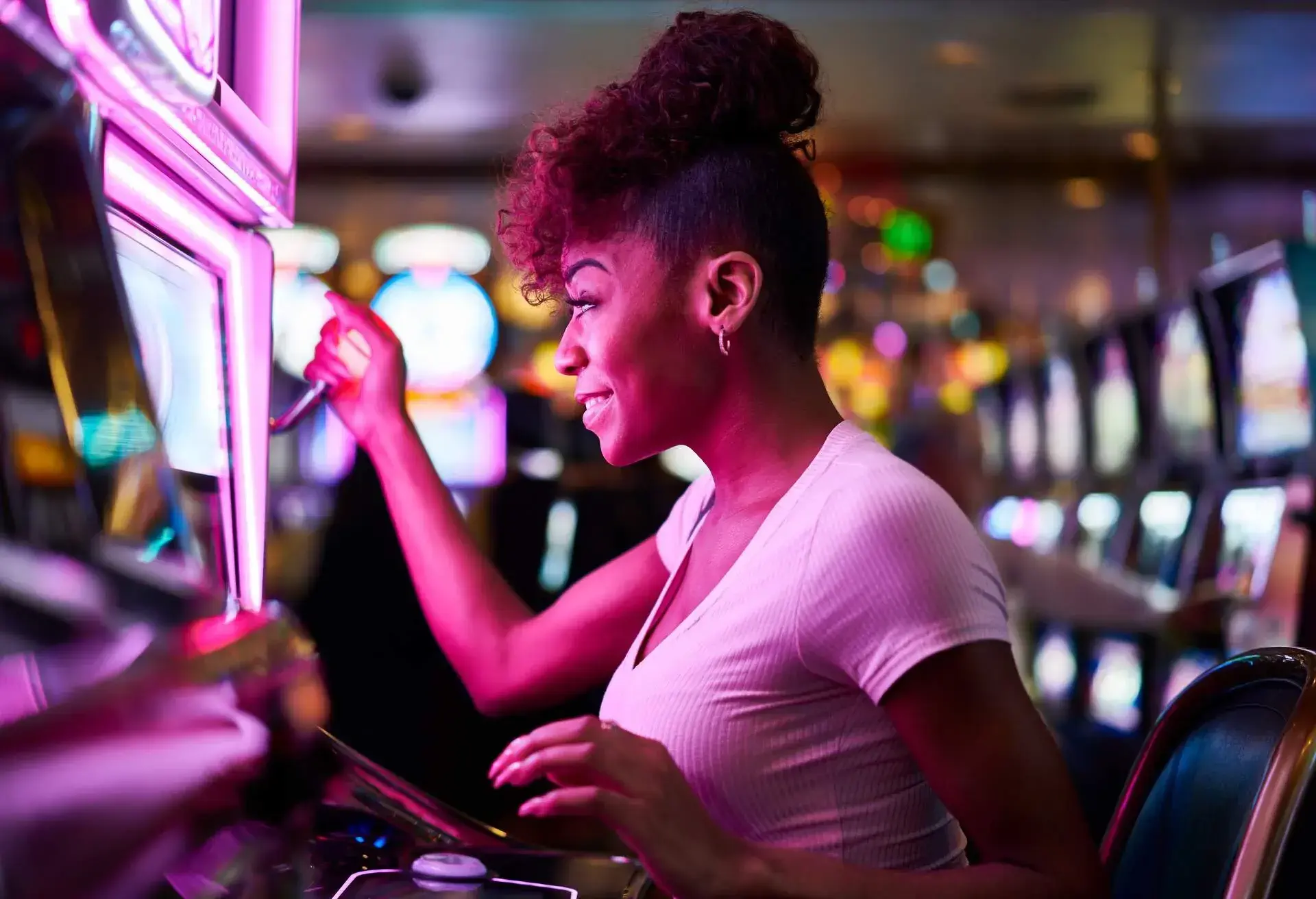THEME_CASINO_PEOPLE-shutterstock-premier_1115759309