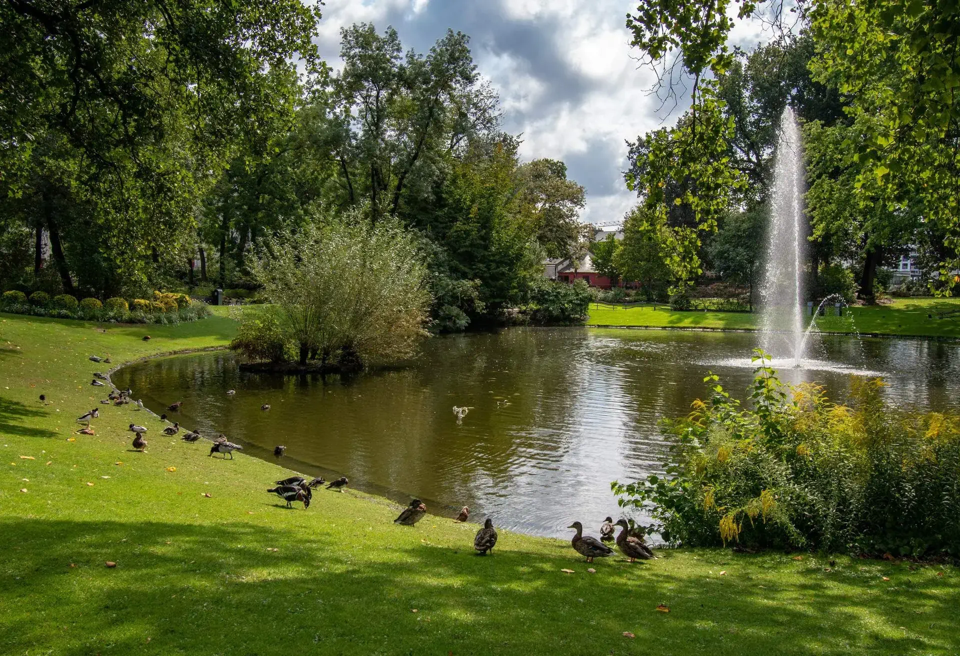DEST_FRANCE_NANTES_GARDEN-GettyImages-1035082680