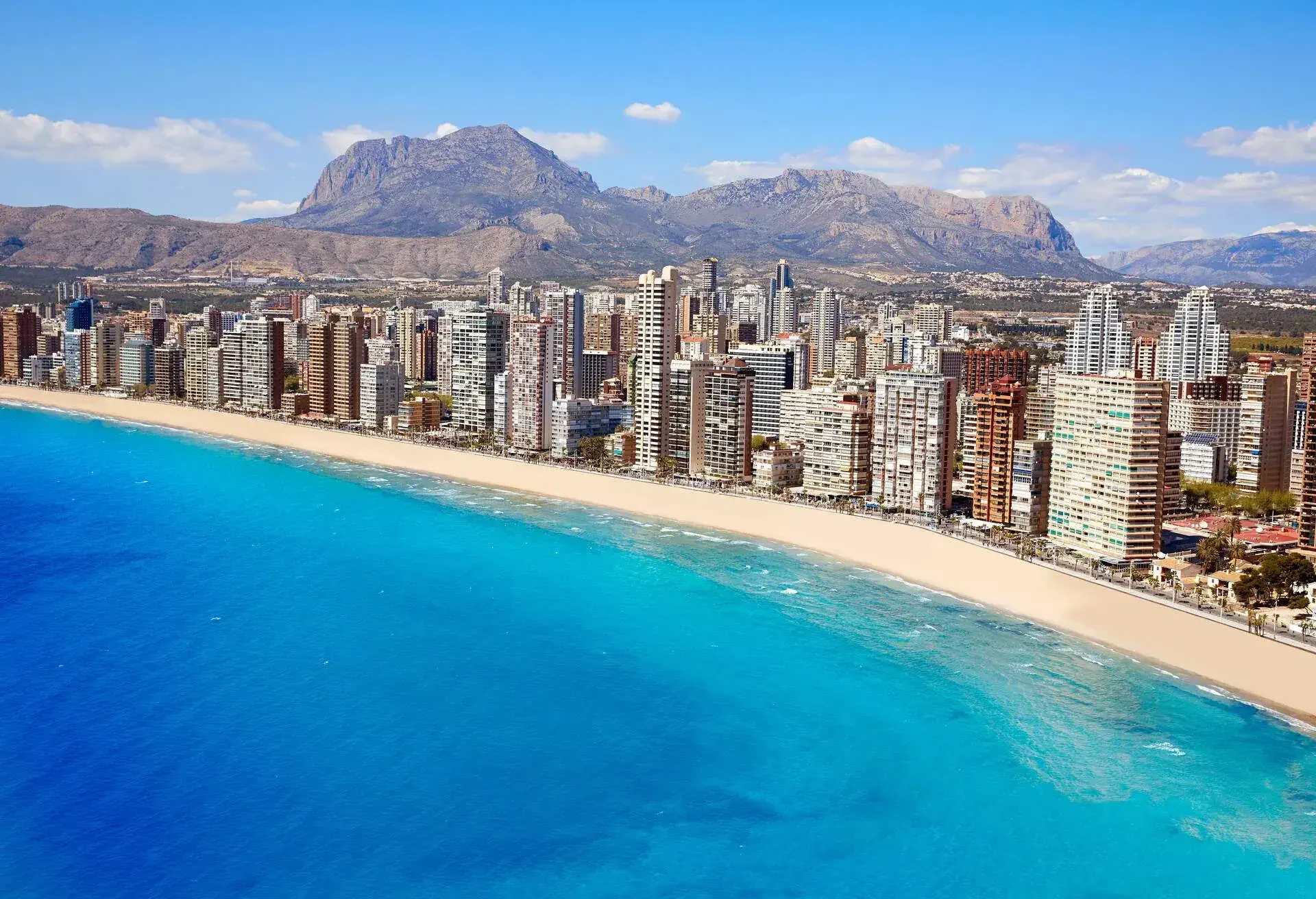 DEST_SPAIN_ALICANTE_Shutterstock_Premier_438722002-1.jpg