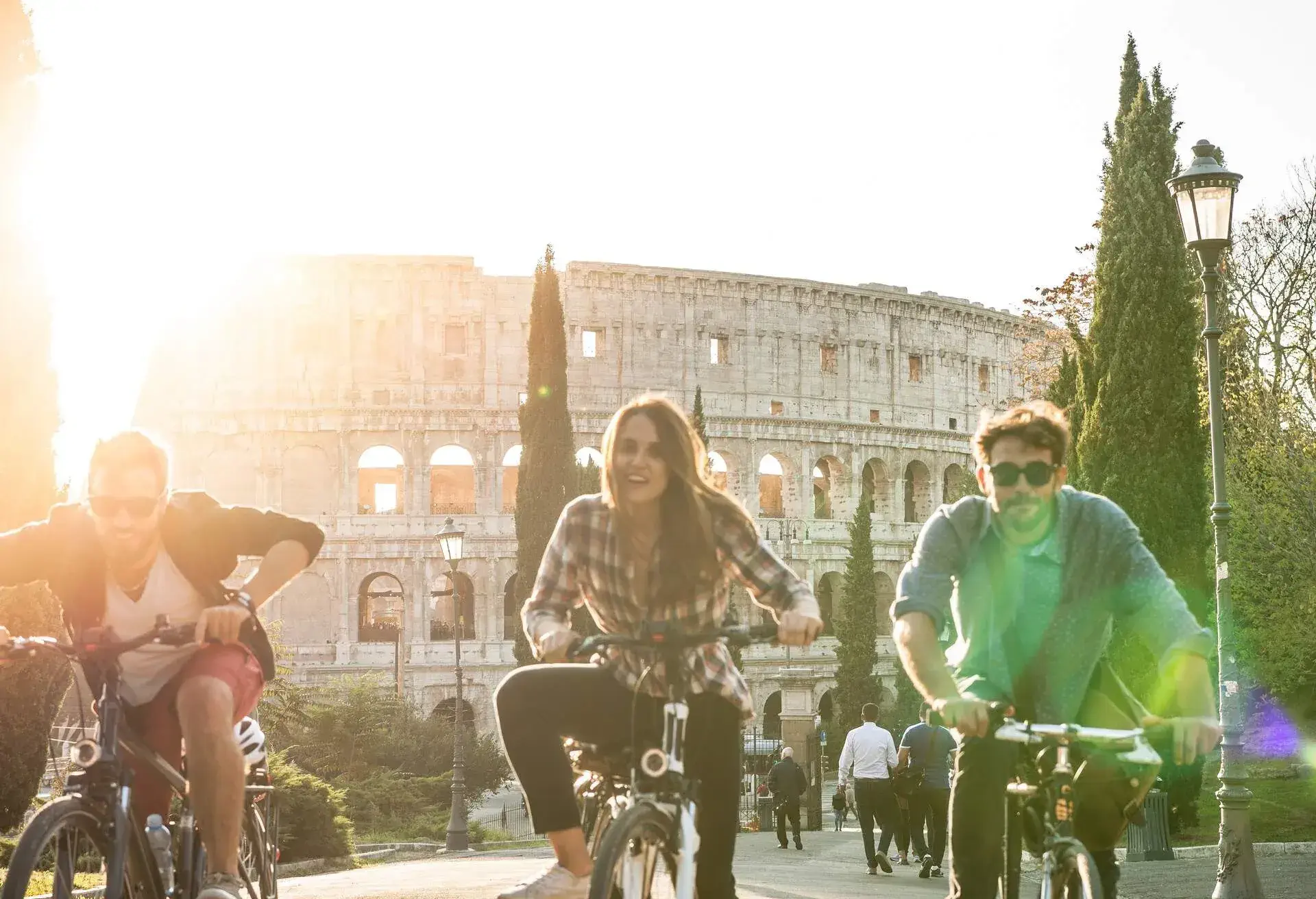 italy_rome_theme_people_young-friends