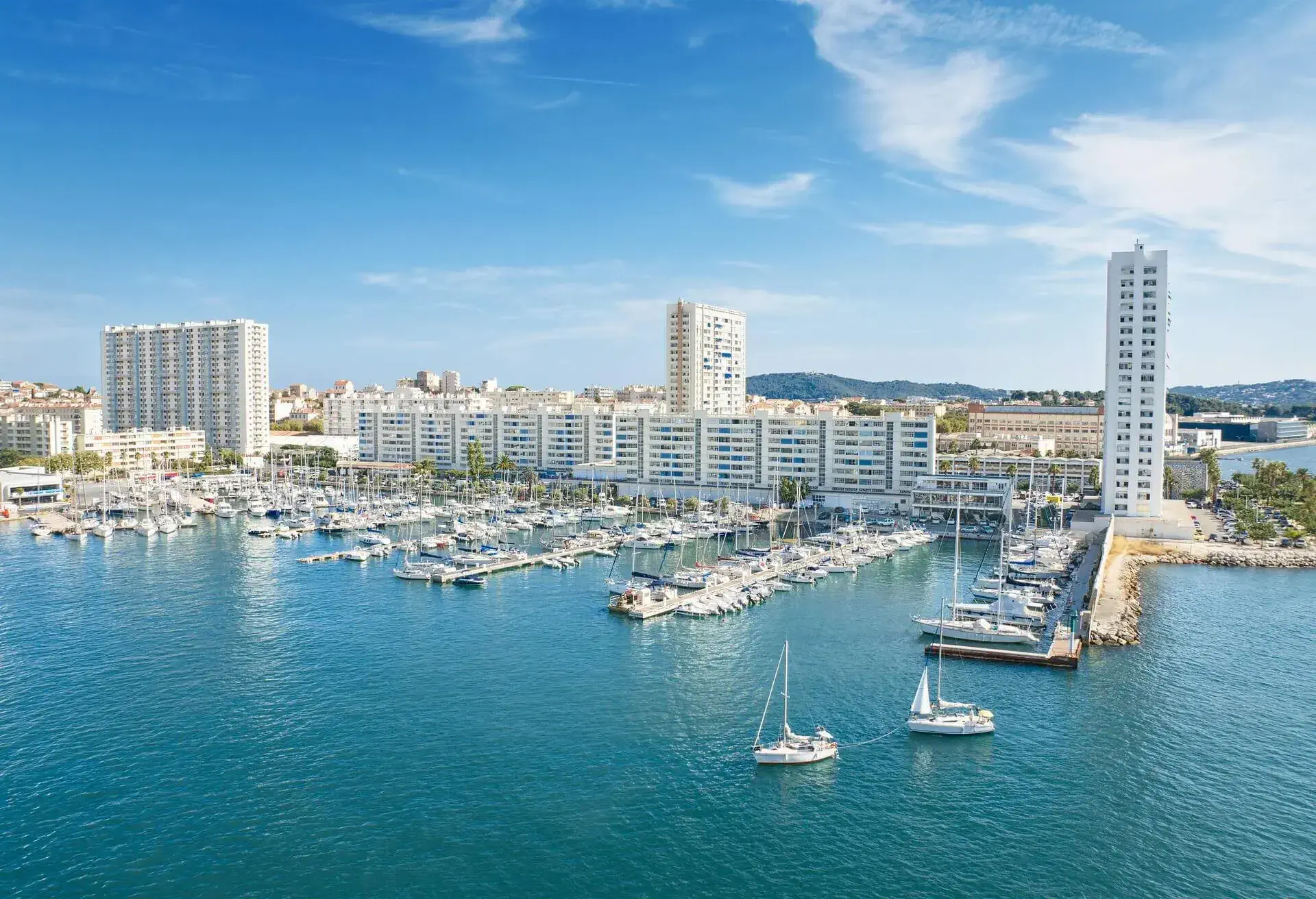 dest_france_toulon_gettyimages-516550099_universal_within-usage-period_82905