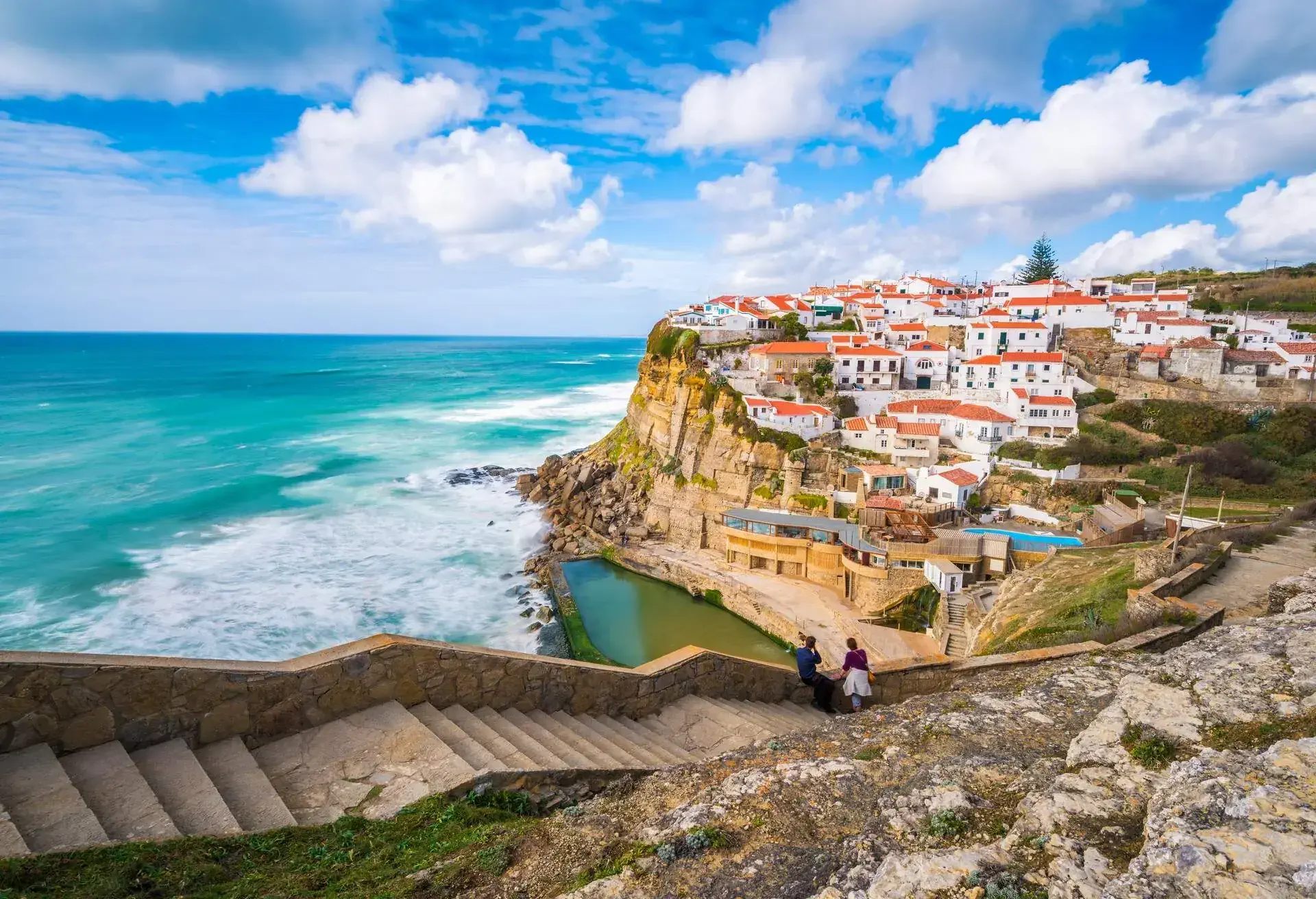 DEST_PORTUGAL_AZENHAS DO MAR_COLARES_ GettyImages-656711740