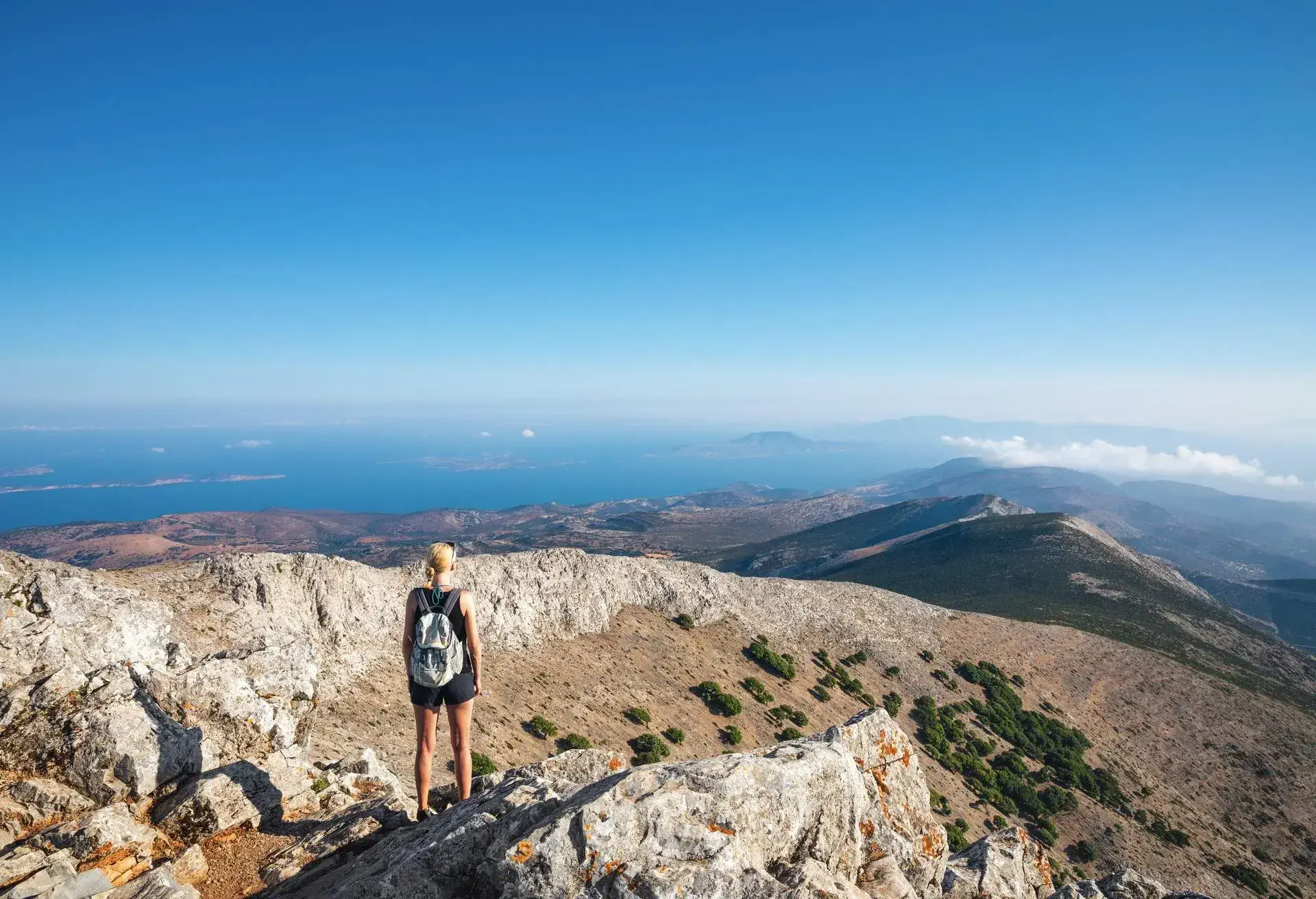 DEST_GREECE_NAXOS_THEME_HIKING_GettyImages-1176977790