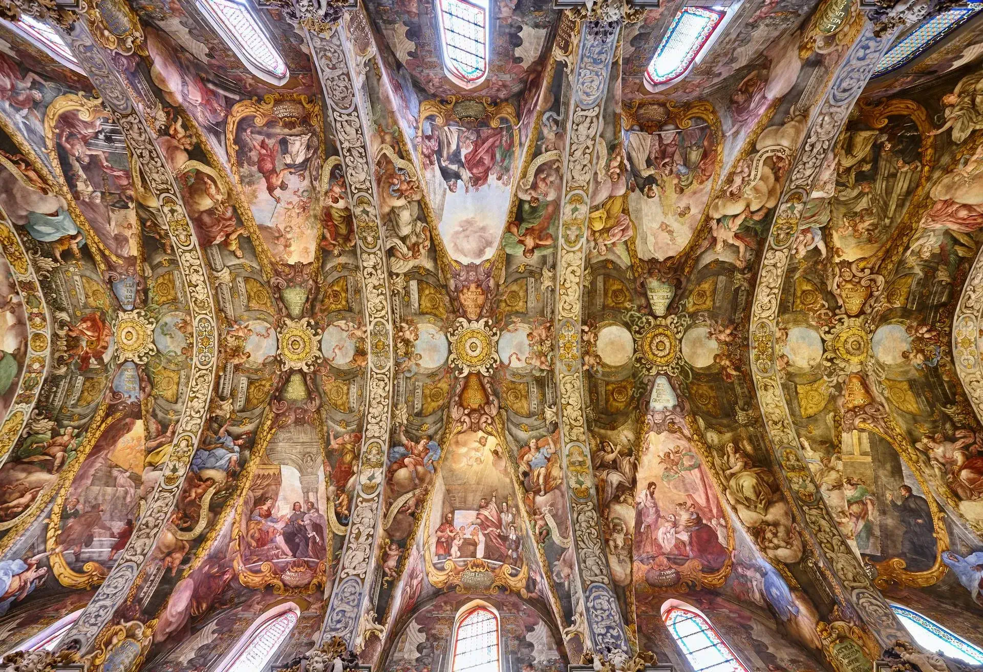 DEST_SPAIN_ALICANTE_Santa_Iglesia-Concatedral_de_San_Nicolas_de_Bari_GettyImages-1352409227.jpg