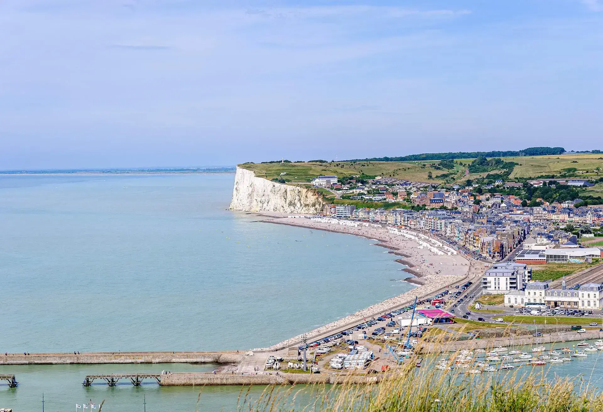 DEST_FRANCE_LE-TREPORT_BAIE-DE-SOMME_GettyImages-1293325840