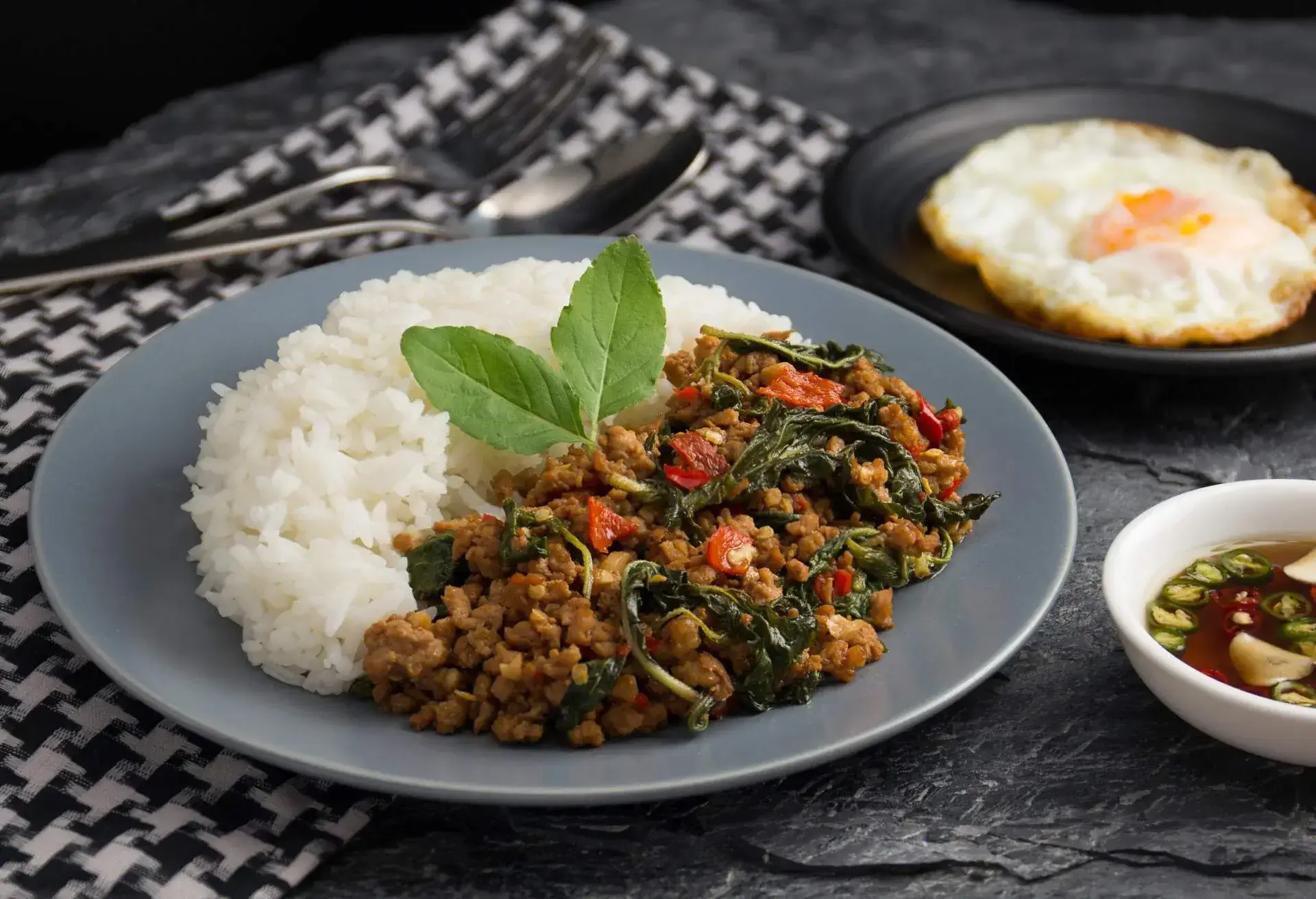 stir fried thai basil with minced pork with fried egg , pad kra pao