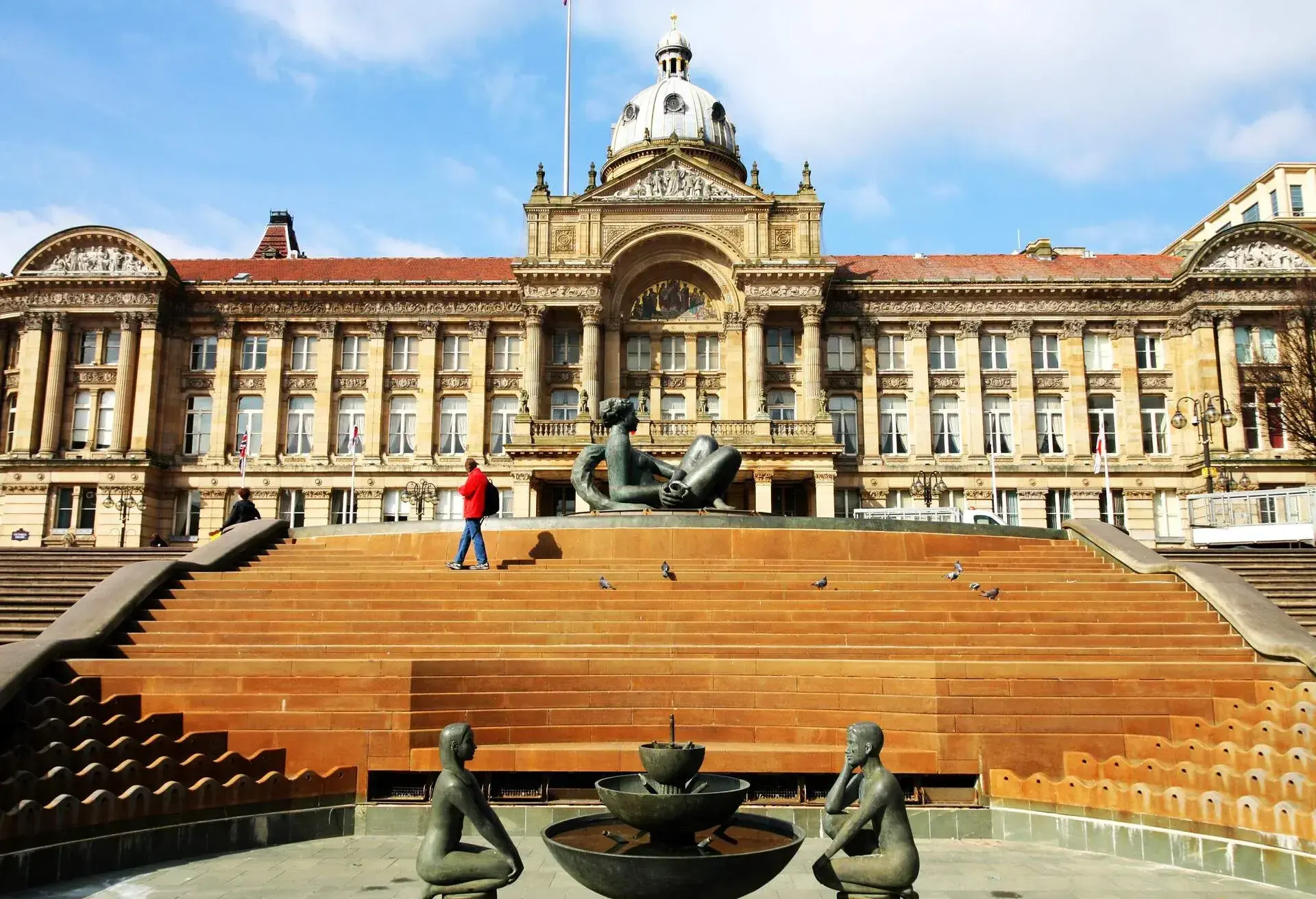 DEST_UK_ENGLAND_BIRMINGHAM_shutterstock-portfolio_50990443