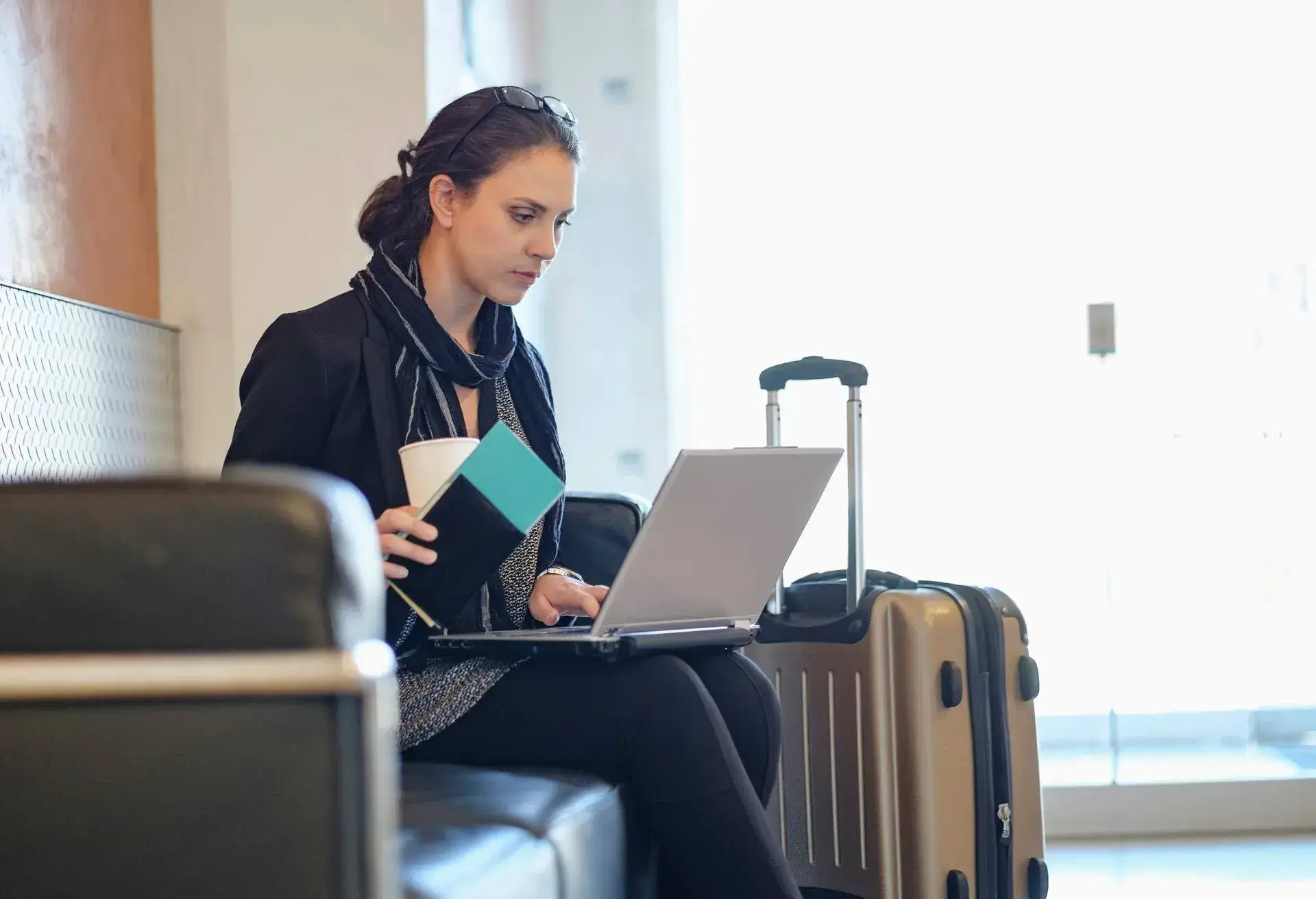 THEME_PERSON_FLIGHT_CHECKING