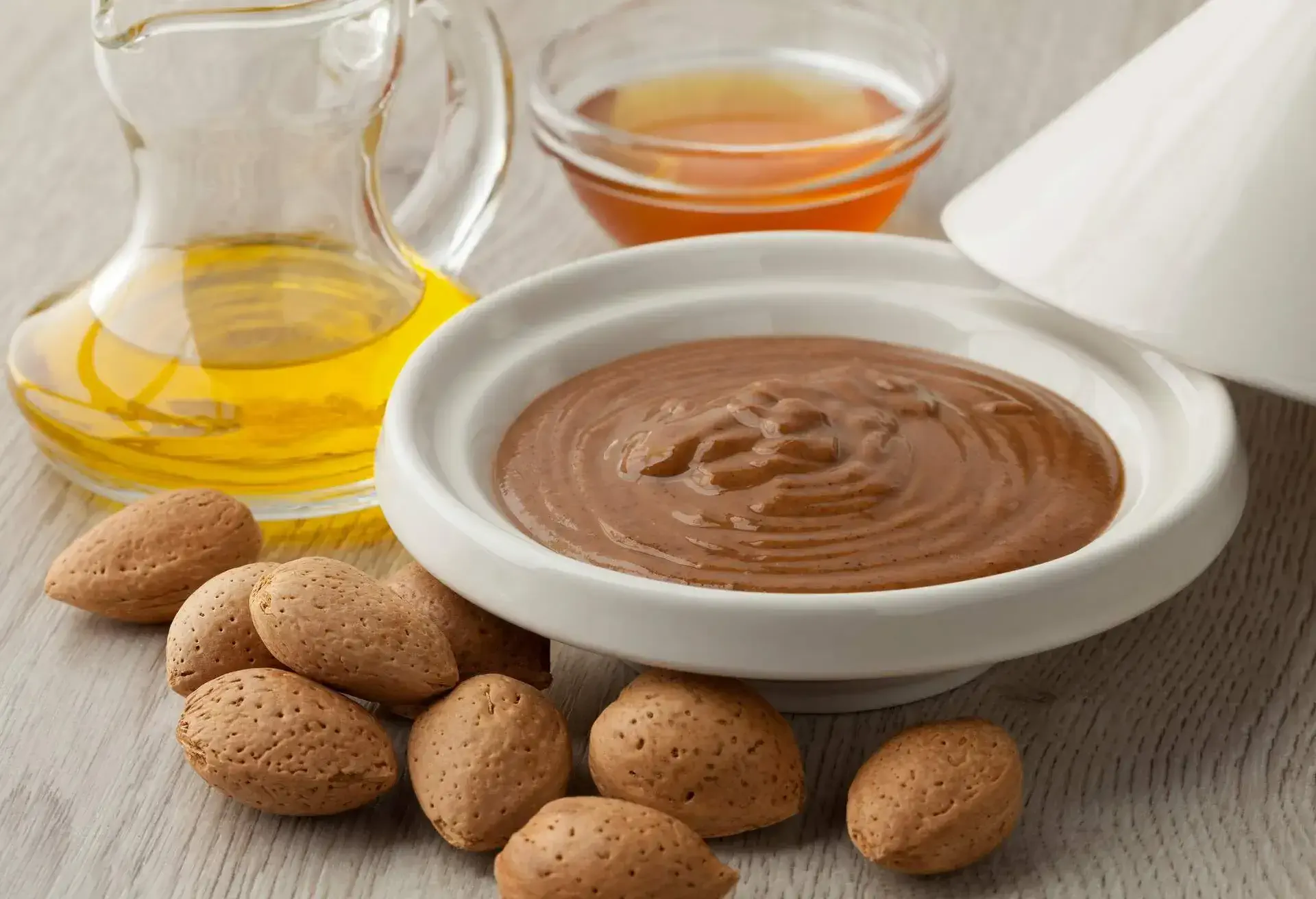 THEME_FOOD_MOROCCAN_AMLOU_GettyImages-539974840