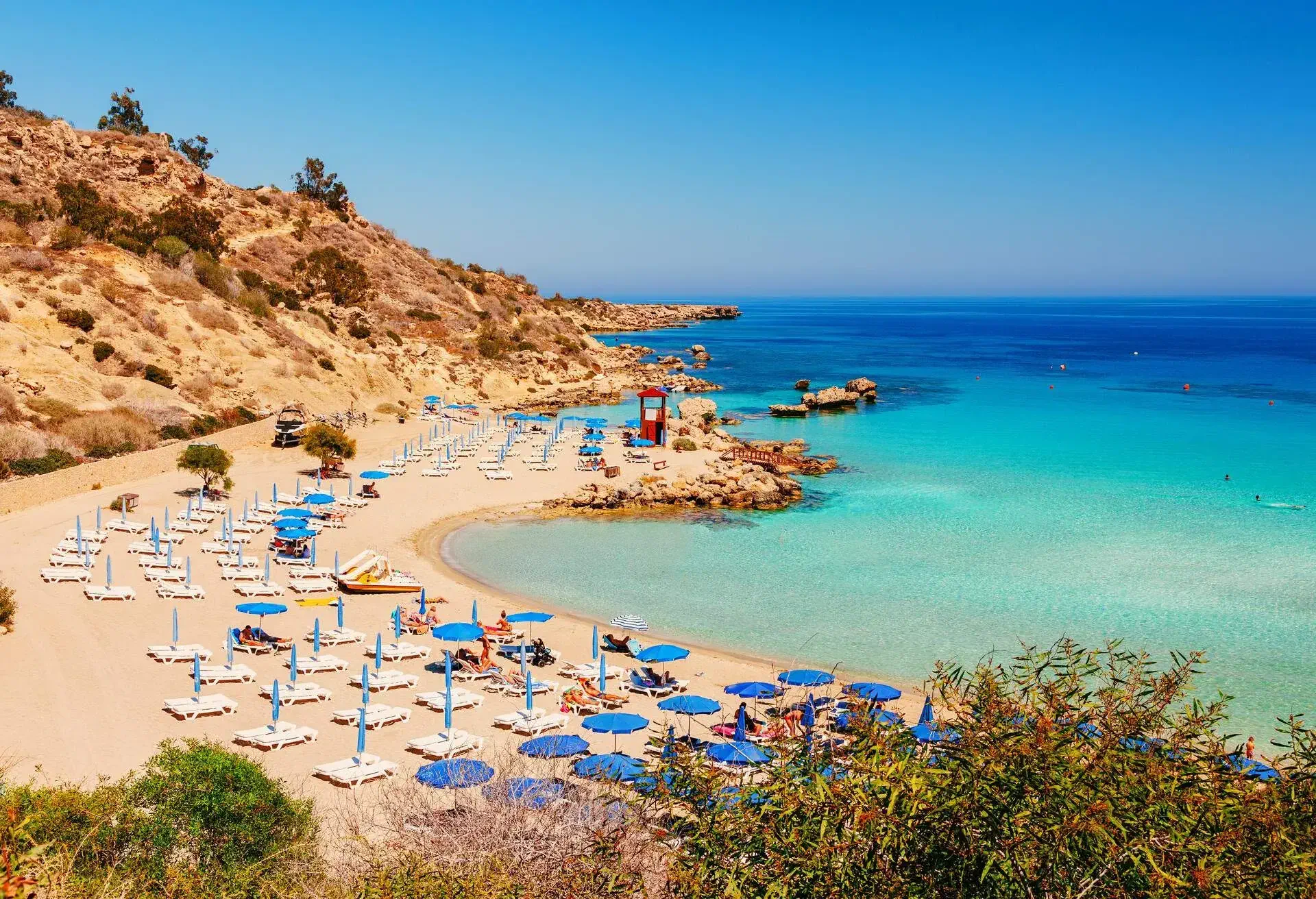 DEST_CYPRUS_AYIA_NAPA_NISSI-BEACH_shutterstock-portfolio_439763515