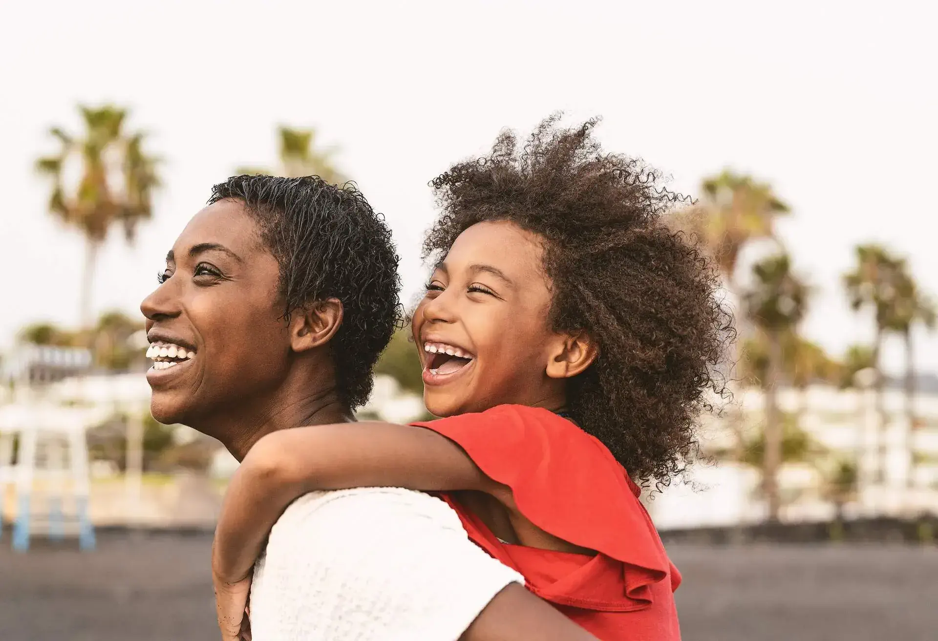 THEME_PEOPLE_PERSON_FAMILY_PARENT_CHILD_OUTDOORS_VACATION_TRAVEL_FUN-shutterstock-portfolio_1761196220