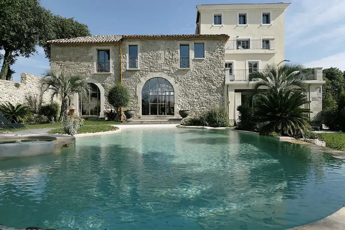 domaine-de-verchant-leonardo-140486368-pool_o-644225