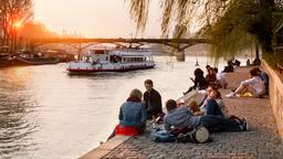 Trouvez des vols pas chers Biarritz - Paris-Orly