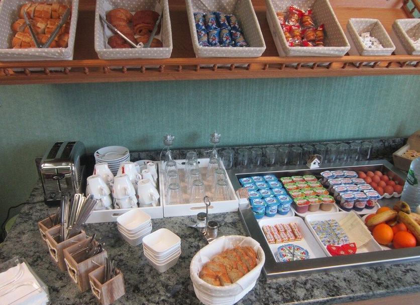 Buffet Photo