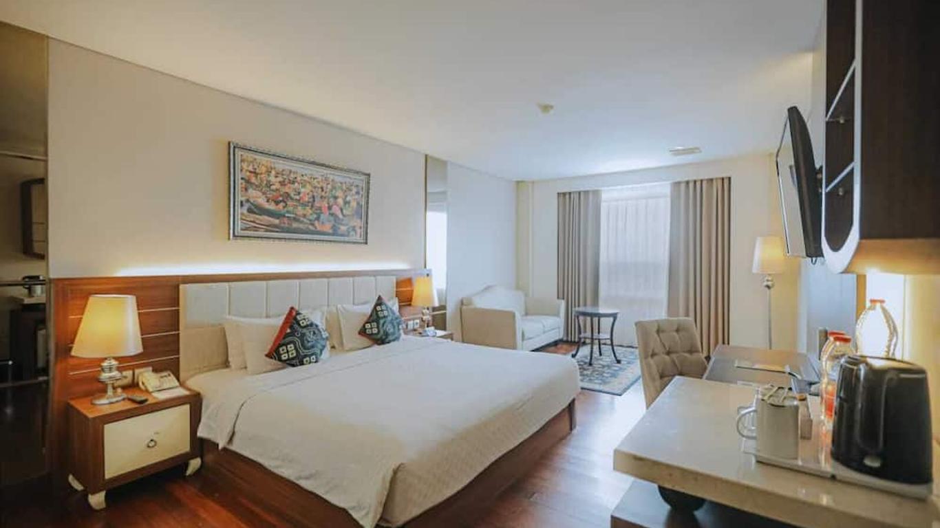 Grand Qin Hotel
