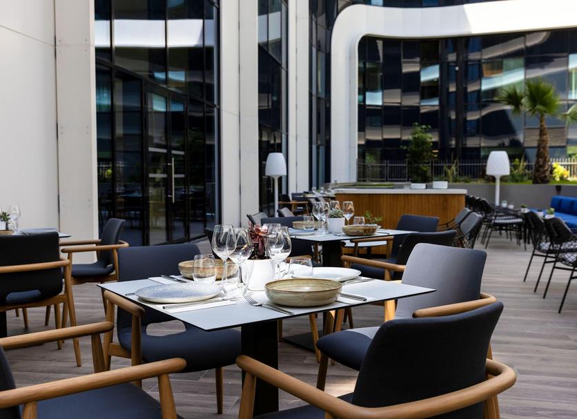 Restaurant Photo