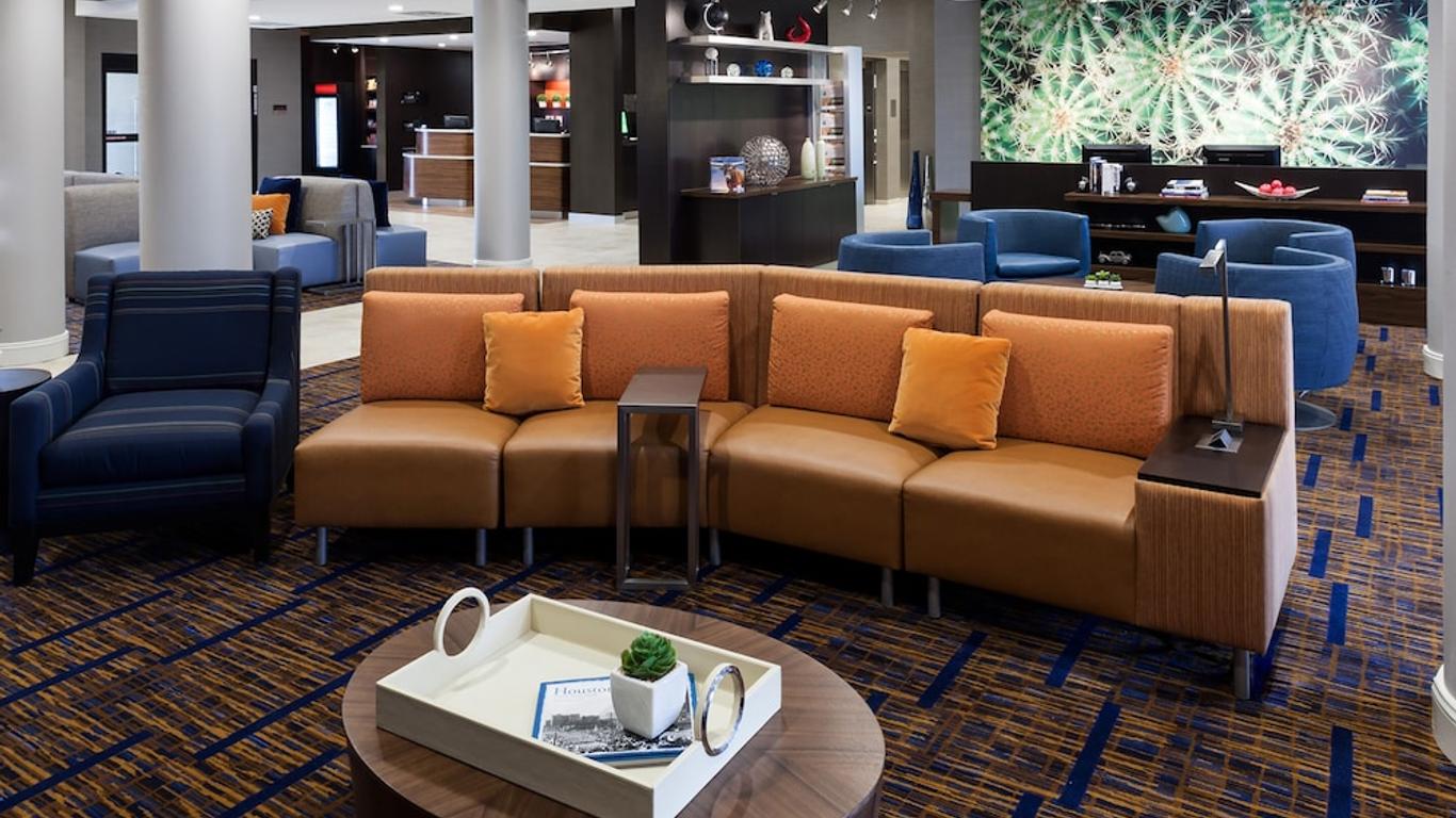 Courtyard by Marriott Houston North/Shenandoah