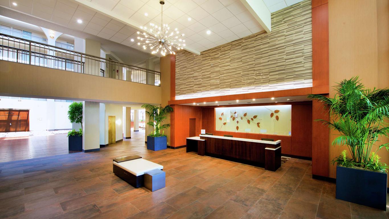 Embassy Suites by Hilton Cincinnati Northeast Blue Ash