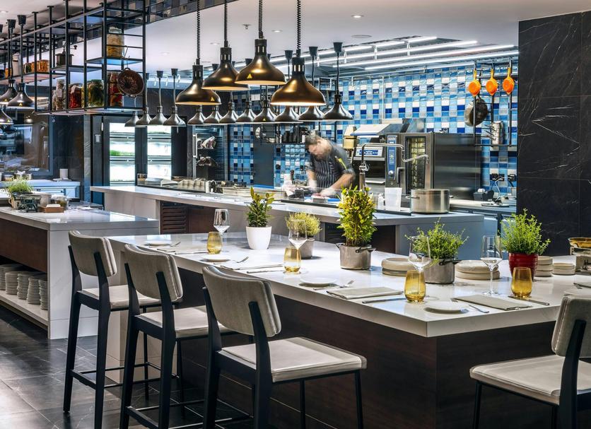Restaurant Photo