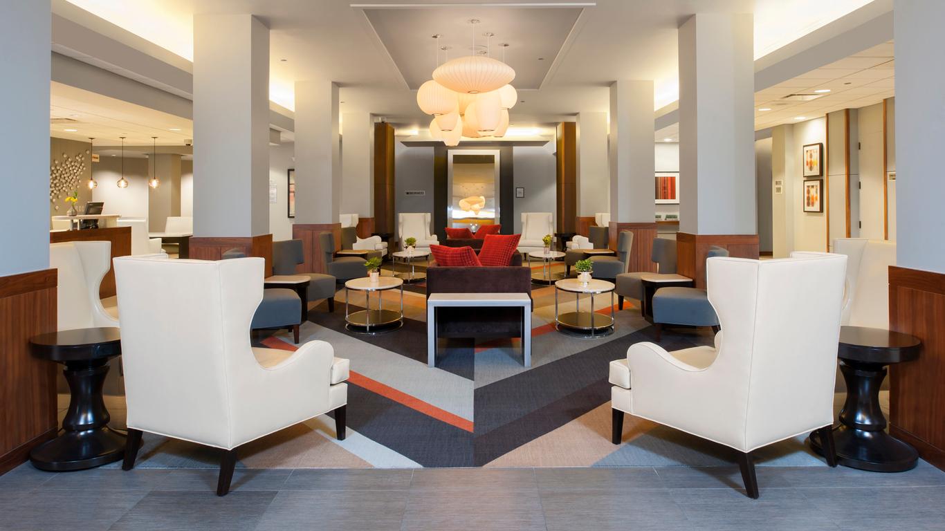 DoubleTree by Hilton Chicago - North Shore Conference Center